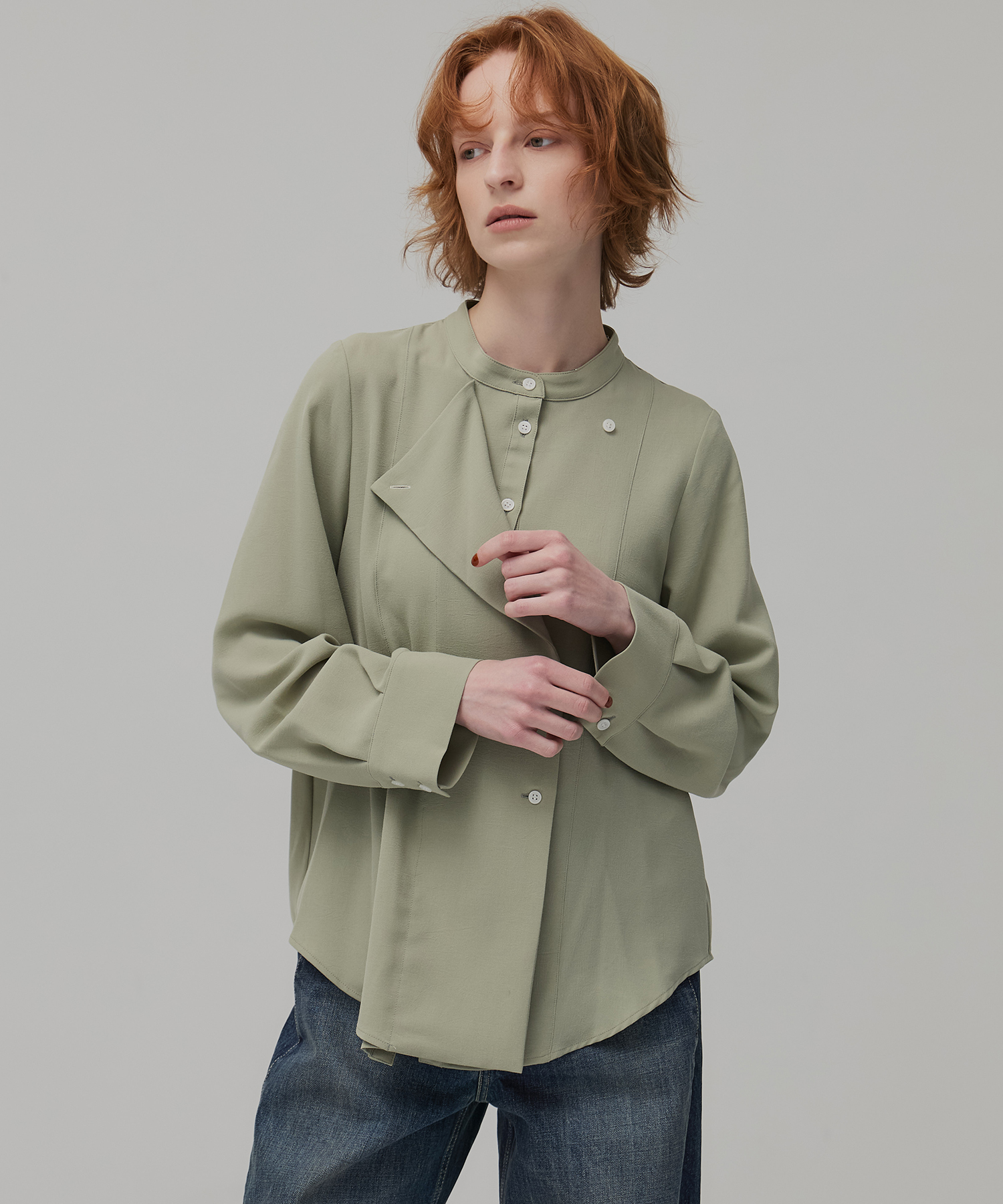 ターンバックバンドカラーシャツ