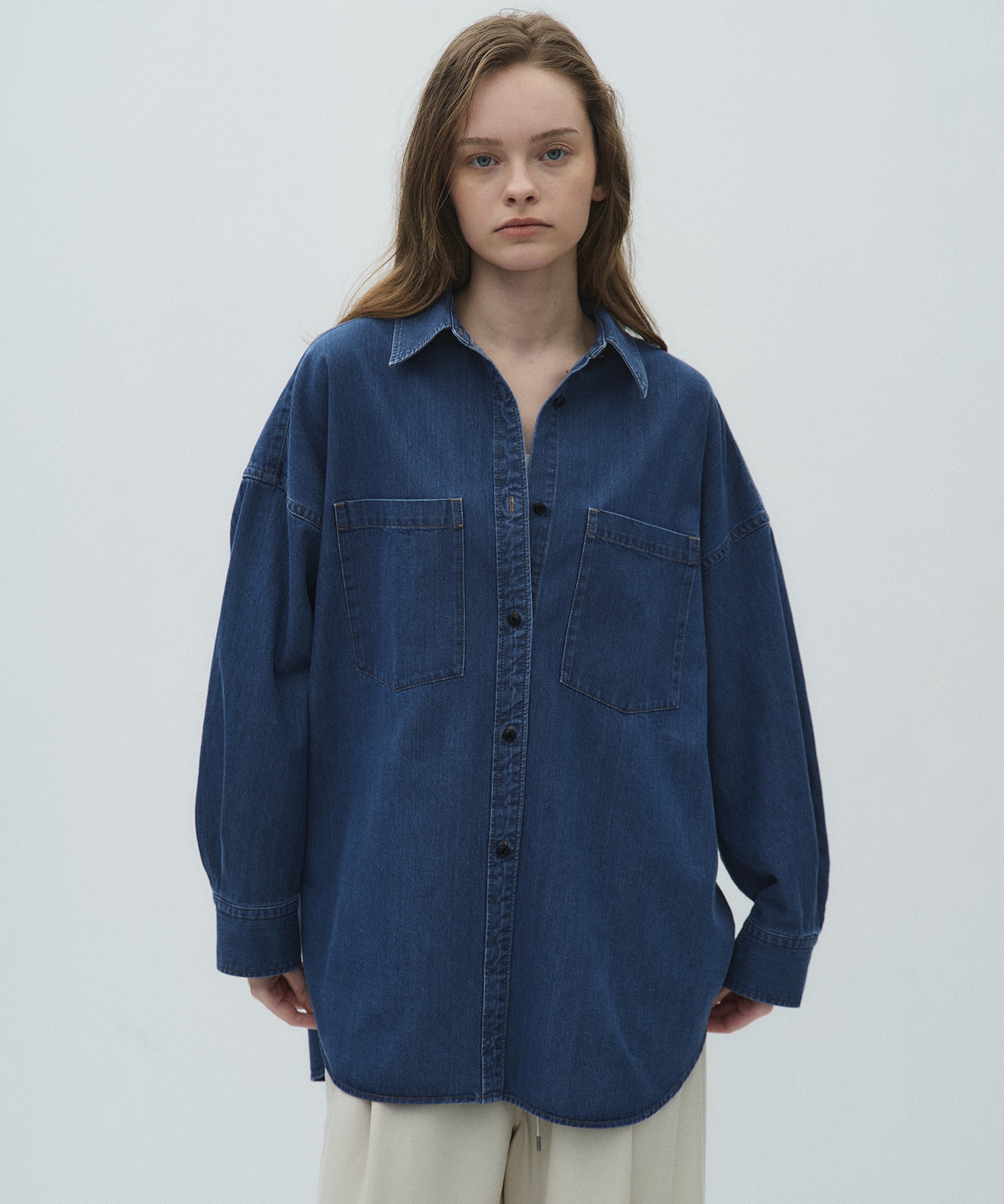 オーバーサイズデニムシャツ