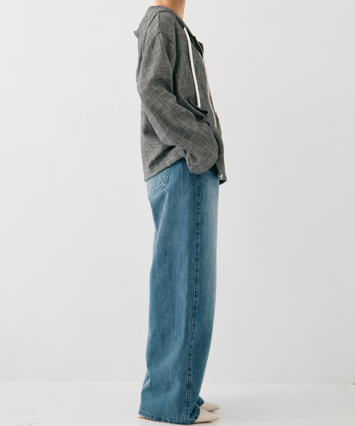 エンブロイダリーメッシュパーカー