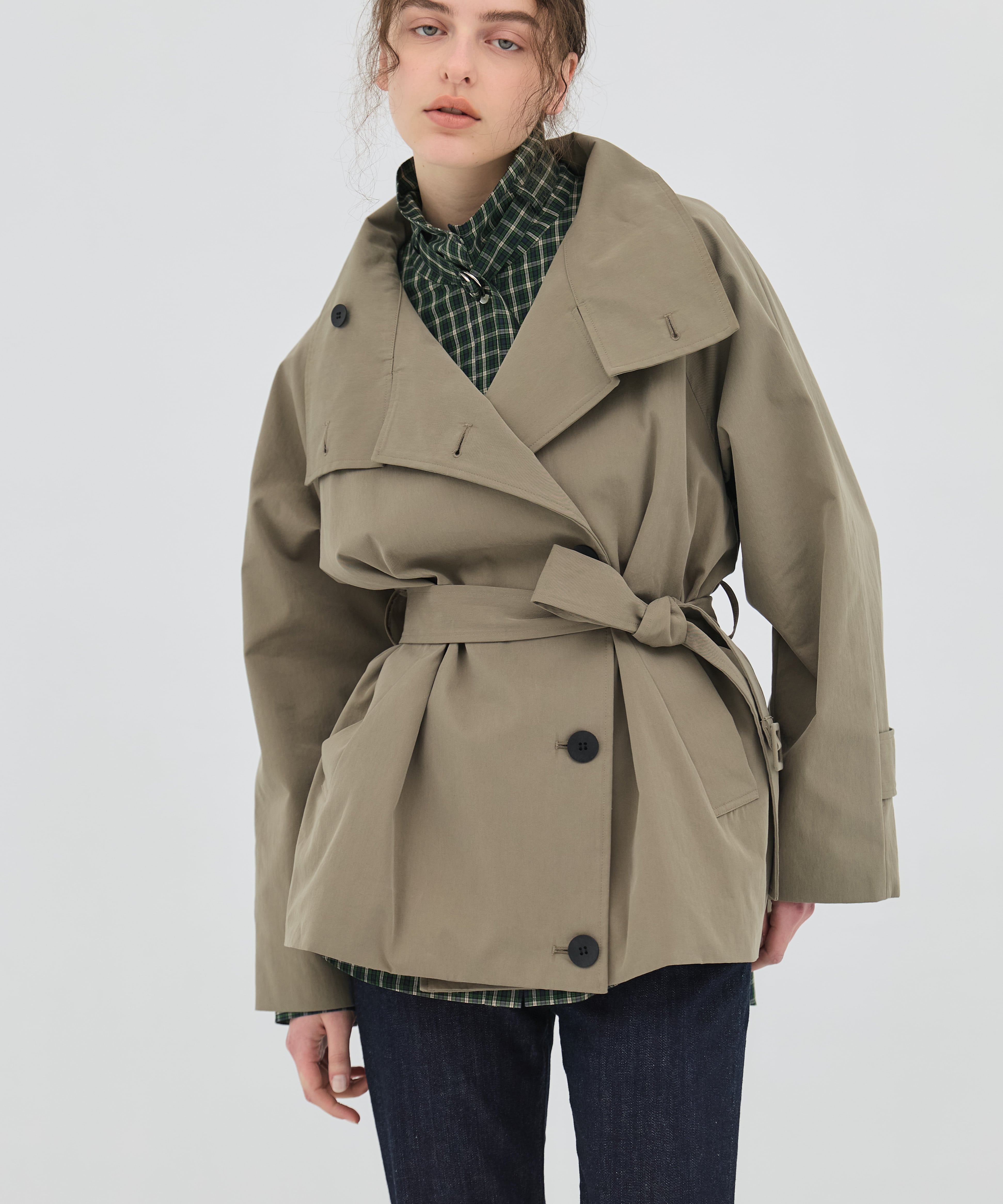 ファンネルネックショートトレンチコート