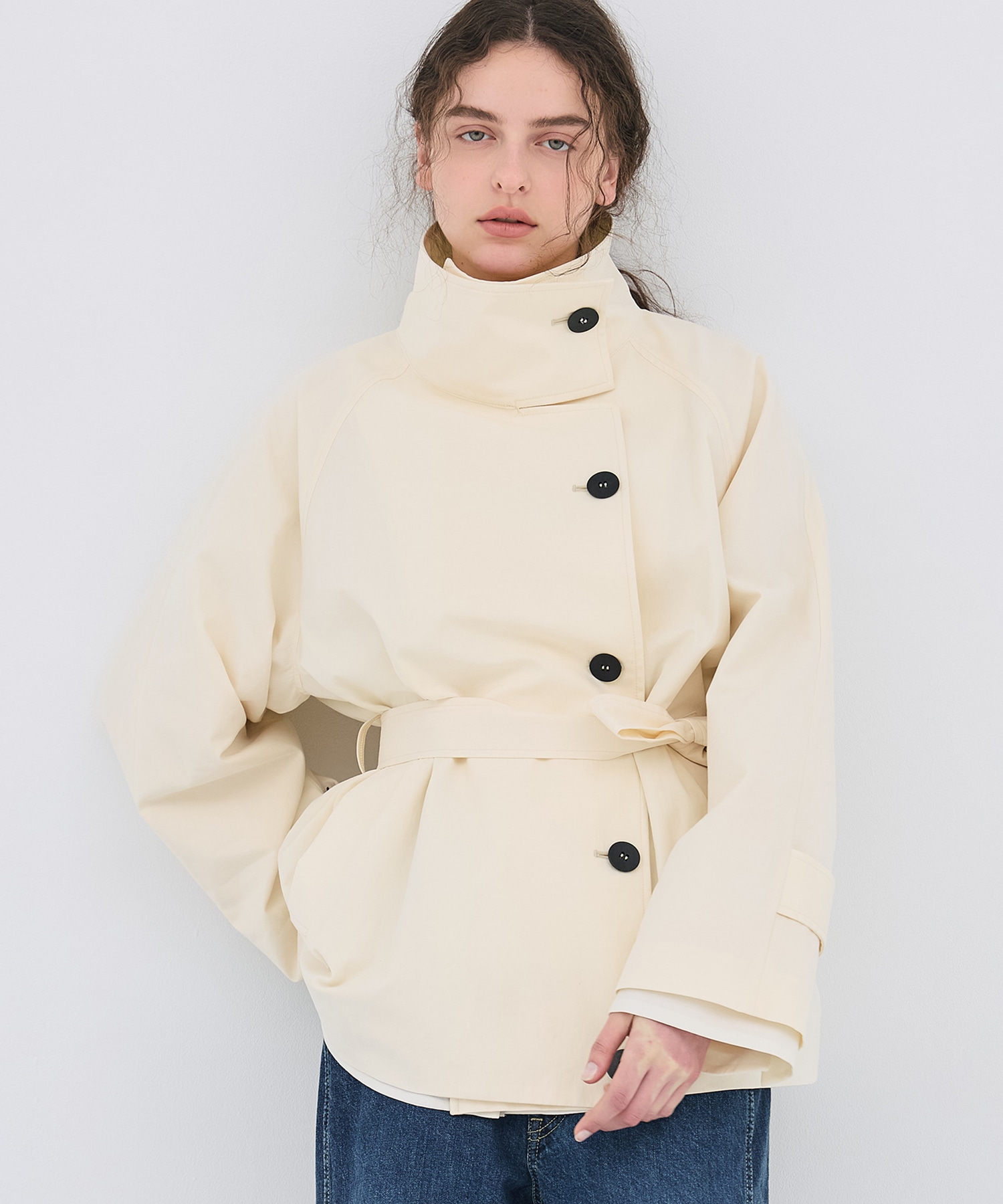 ファンネルネックショートトレンチコート