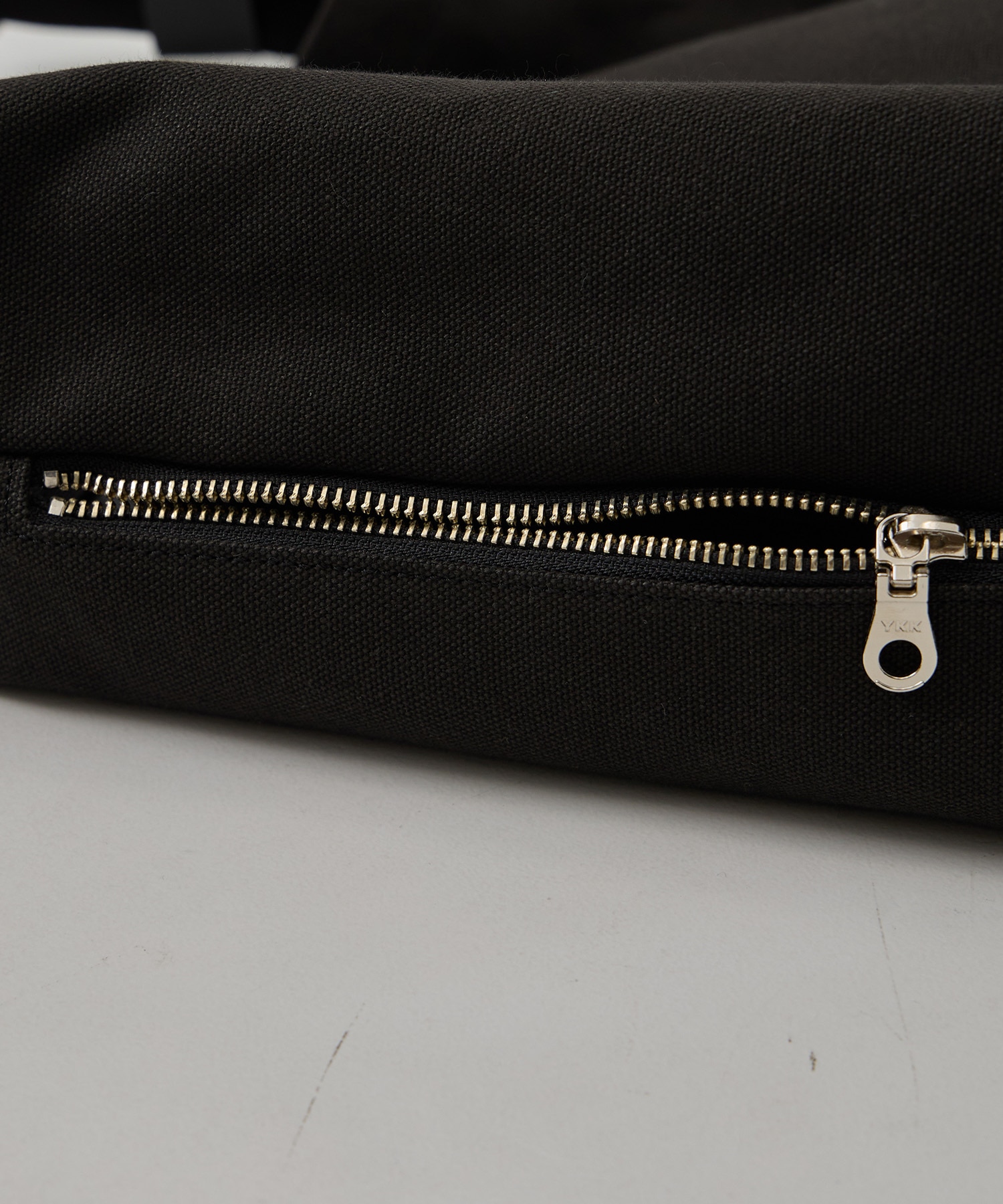yrz タスキショルダーBAG M