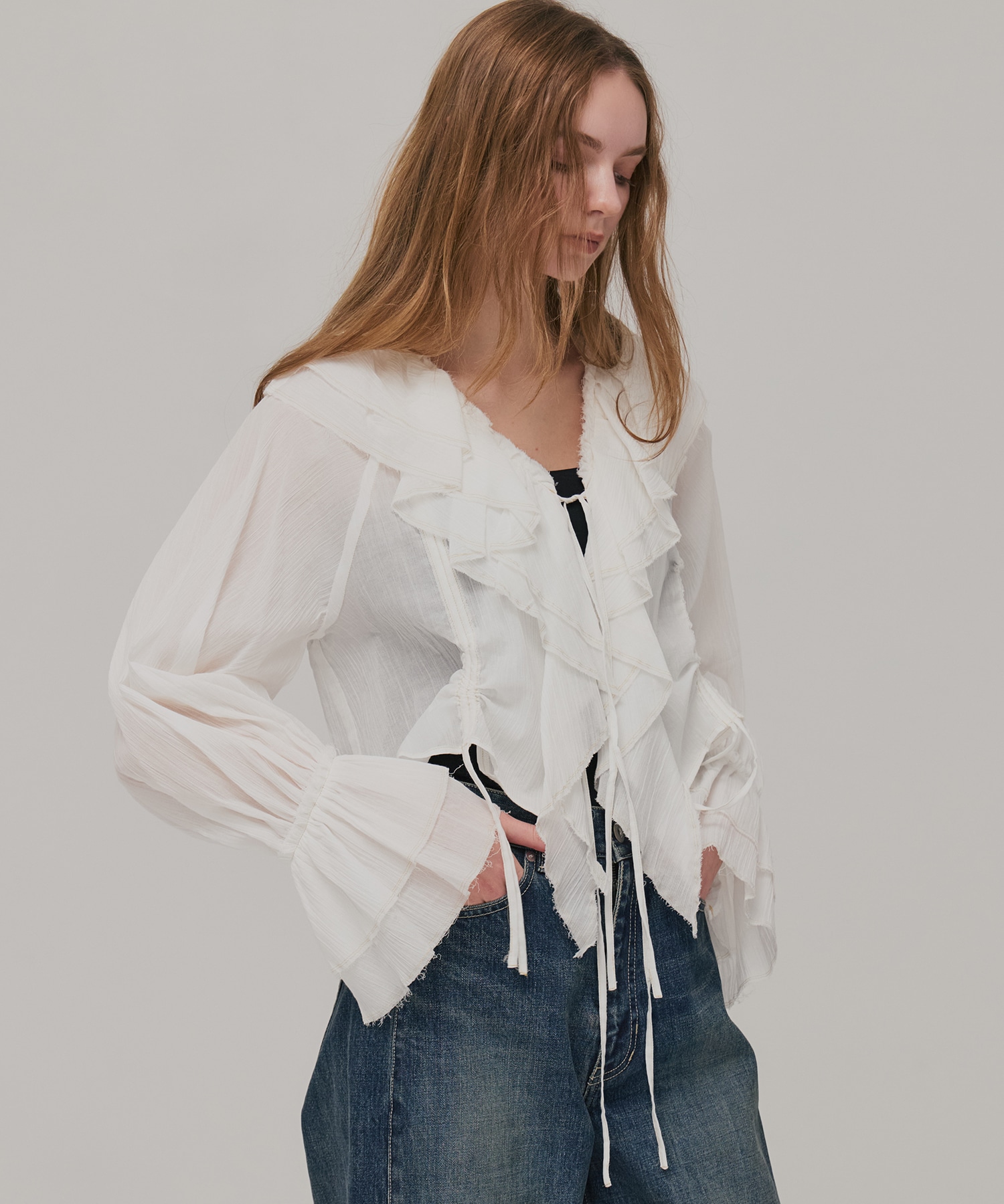 ラッフルカラーギャザーブラウス