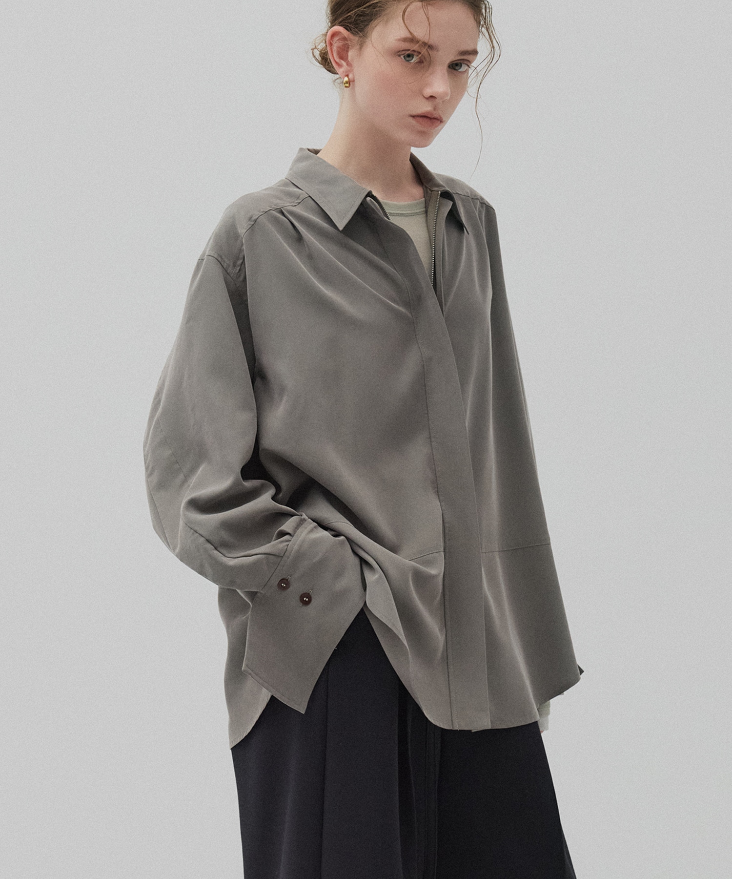 ジップアップオーバーシャツ