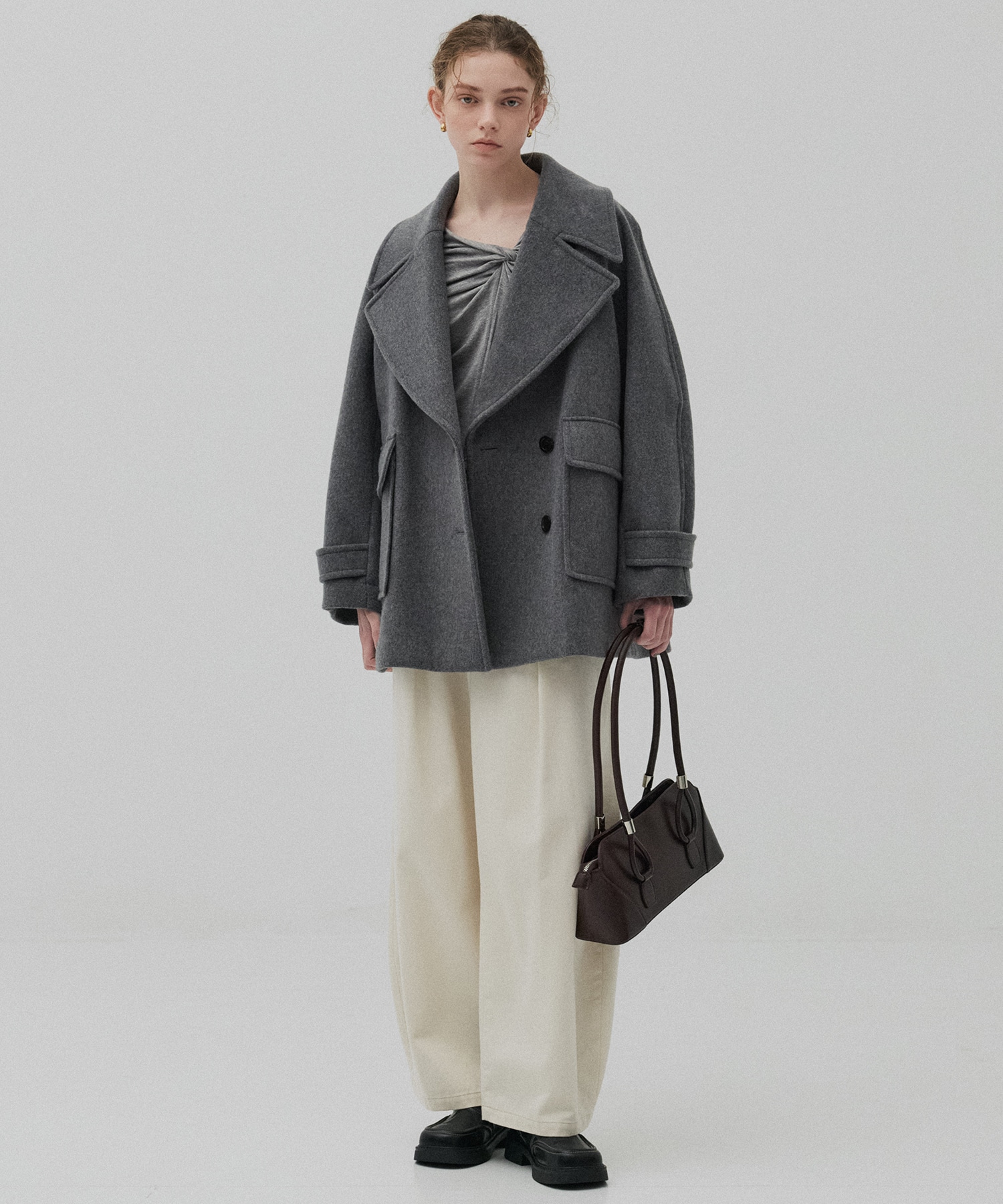 ワイドラペルコート