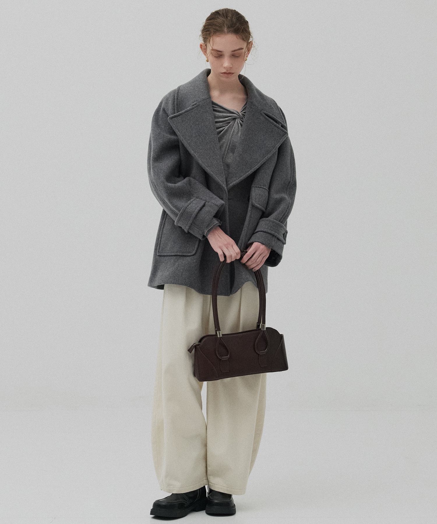 ワイドラペルコート