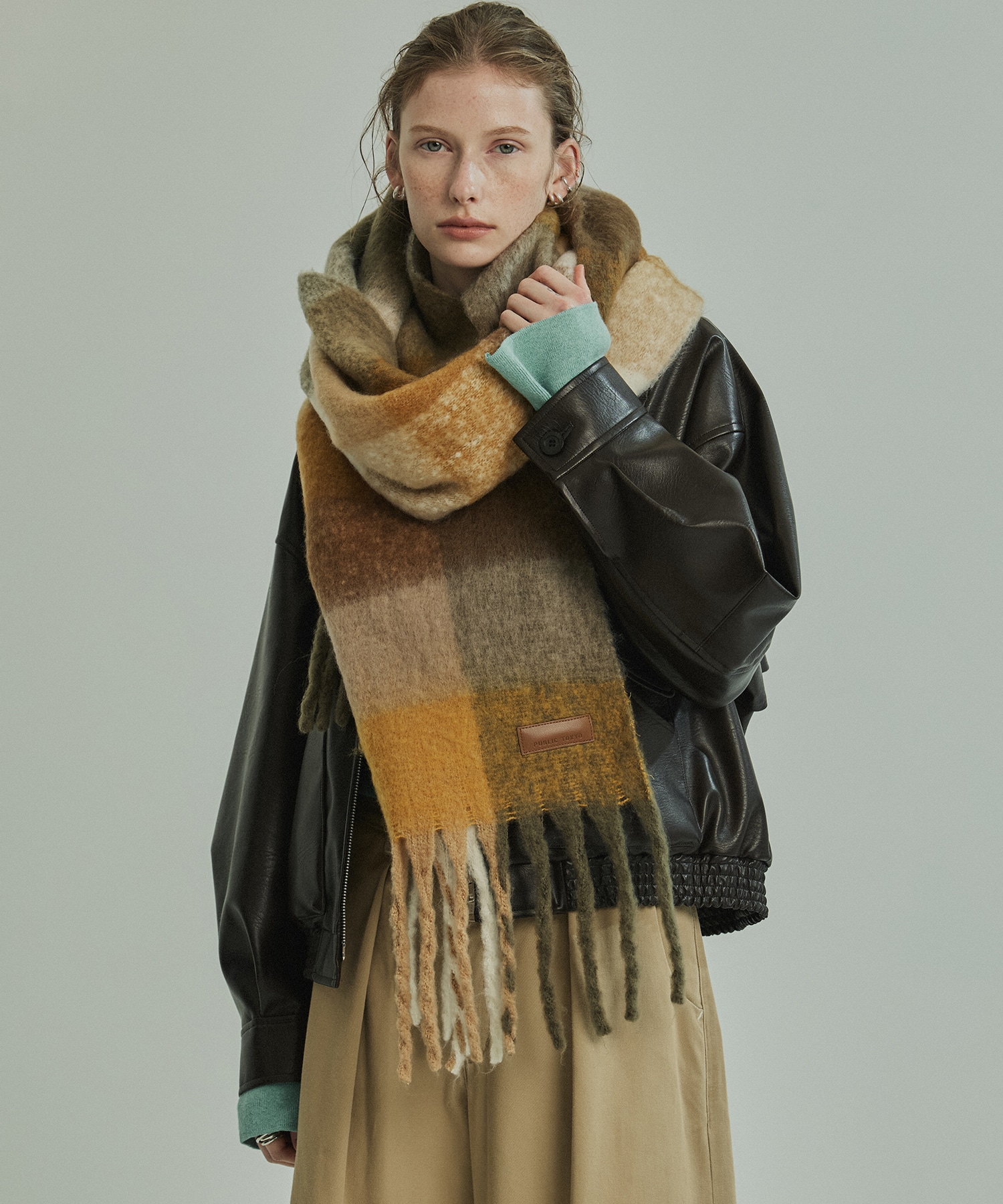 ヘアリーフリンジマフラー