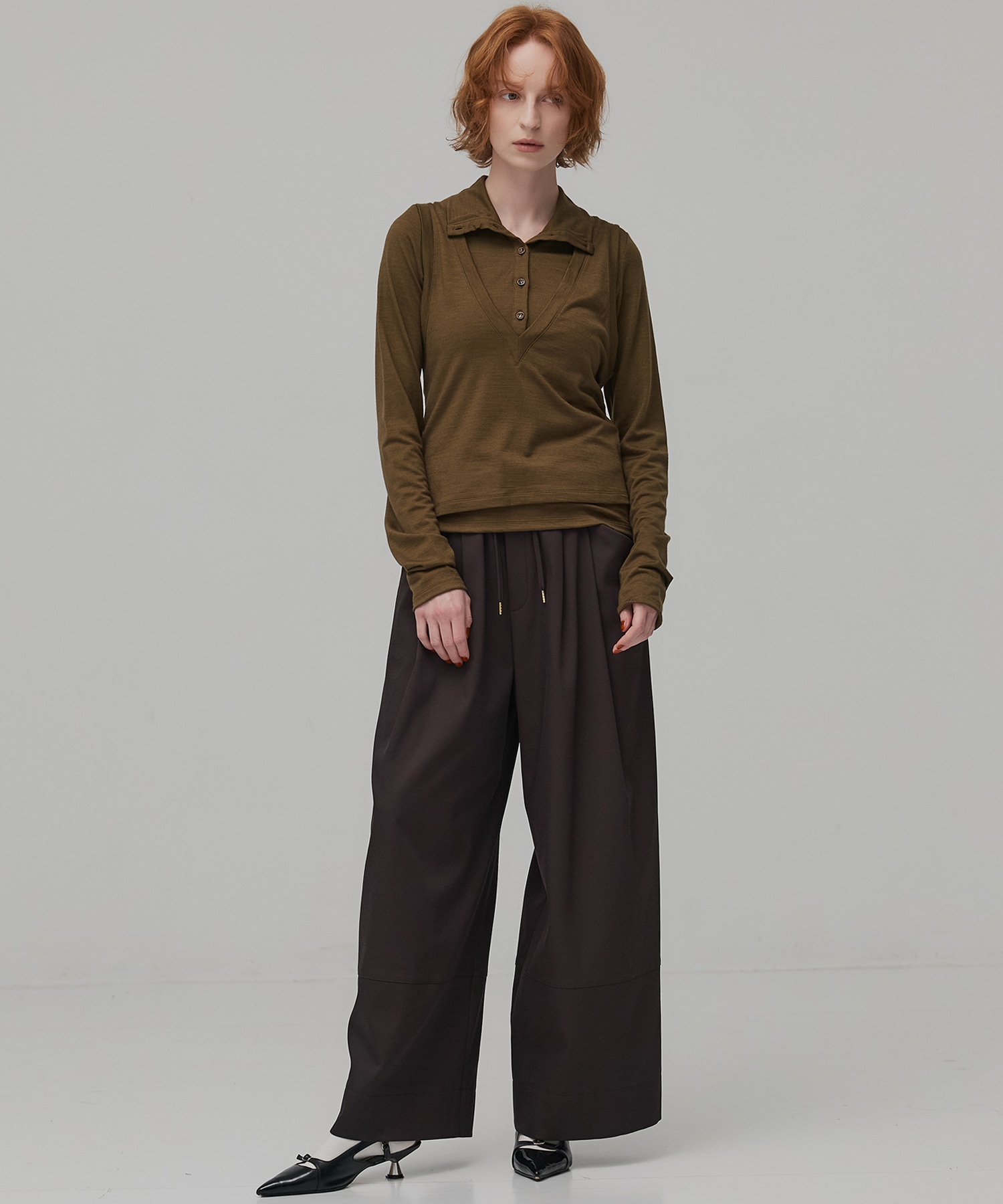 サテンタックイージーパンツ