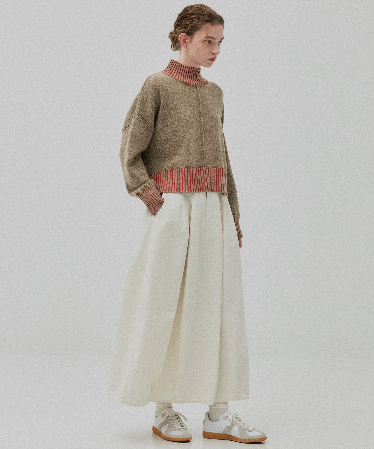 スカルプトカーブスカート