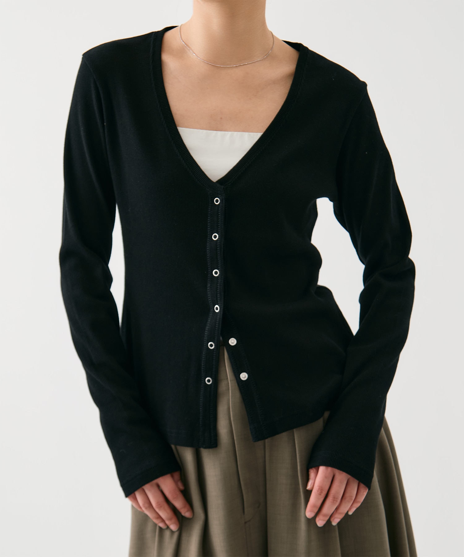 リングドットVネックトップス