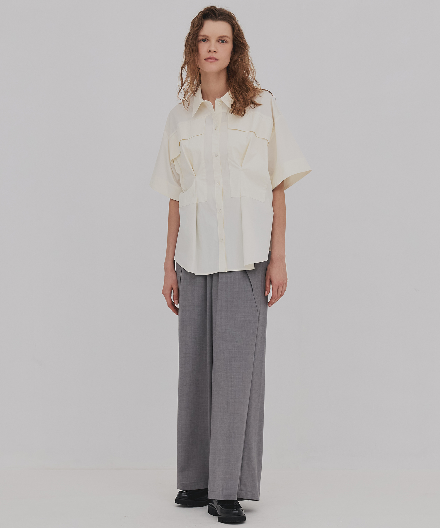 フラップタックハーフスリーブシャツ