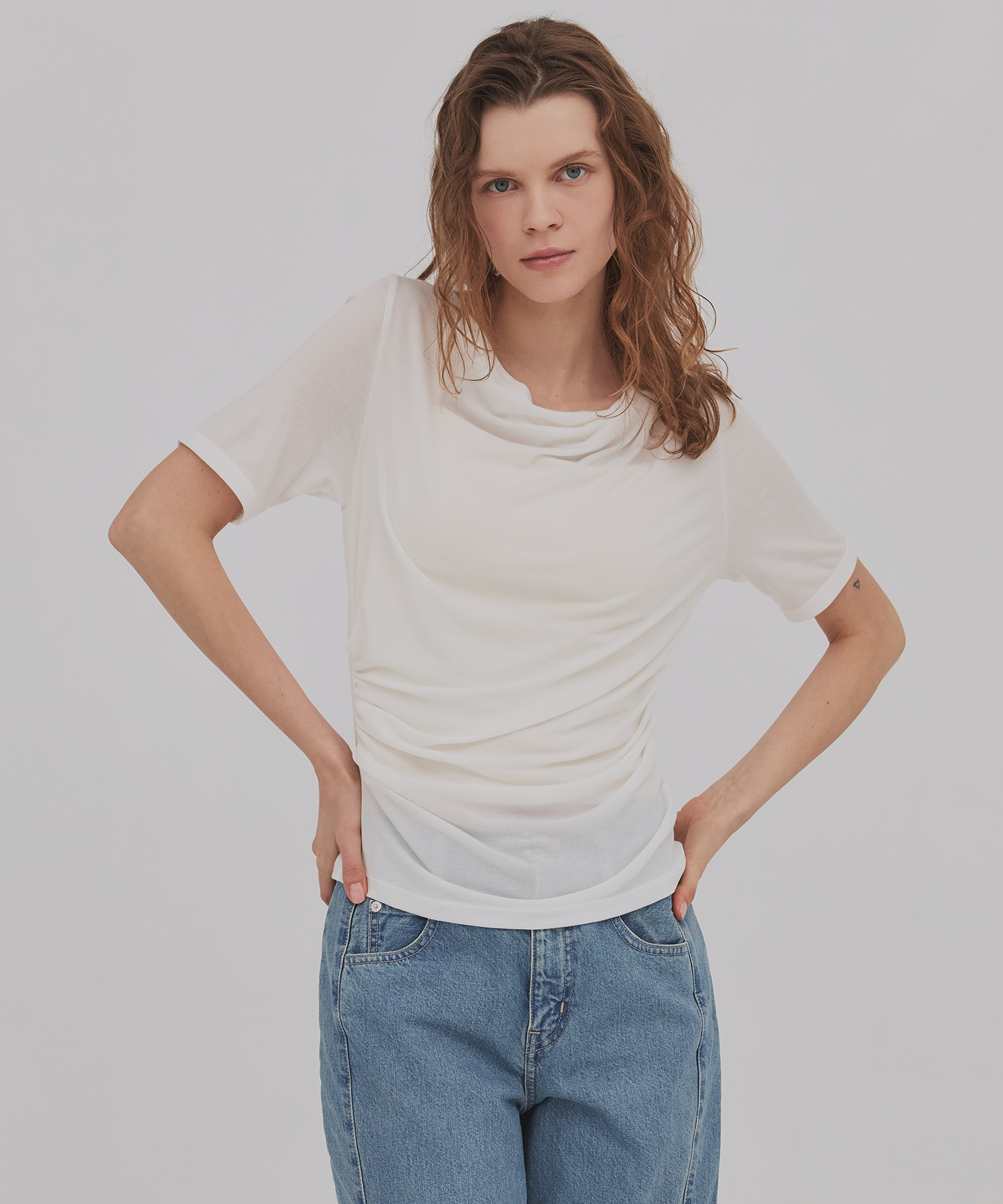 ドレープハープスリーブトップ