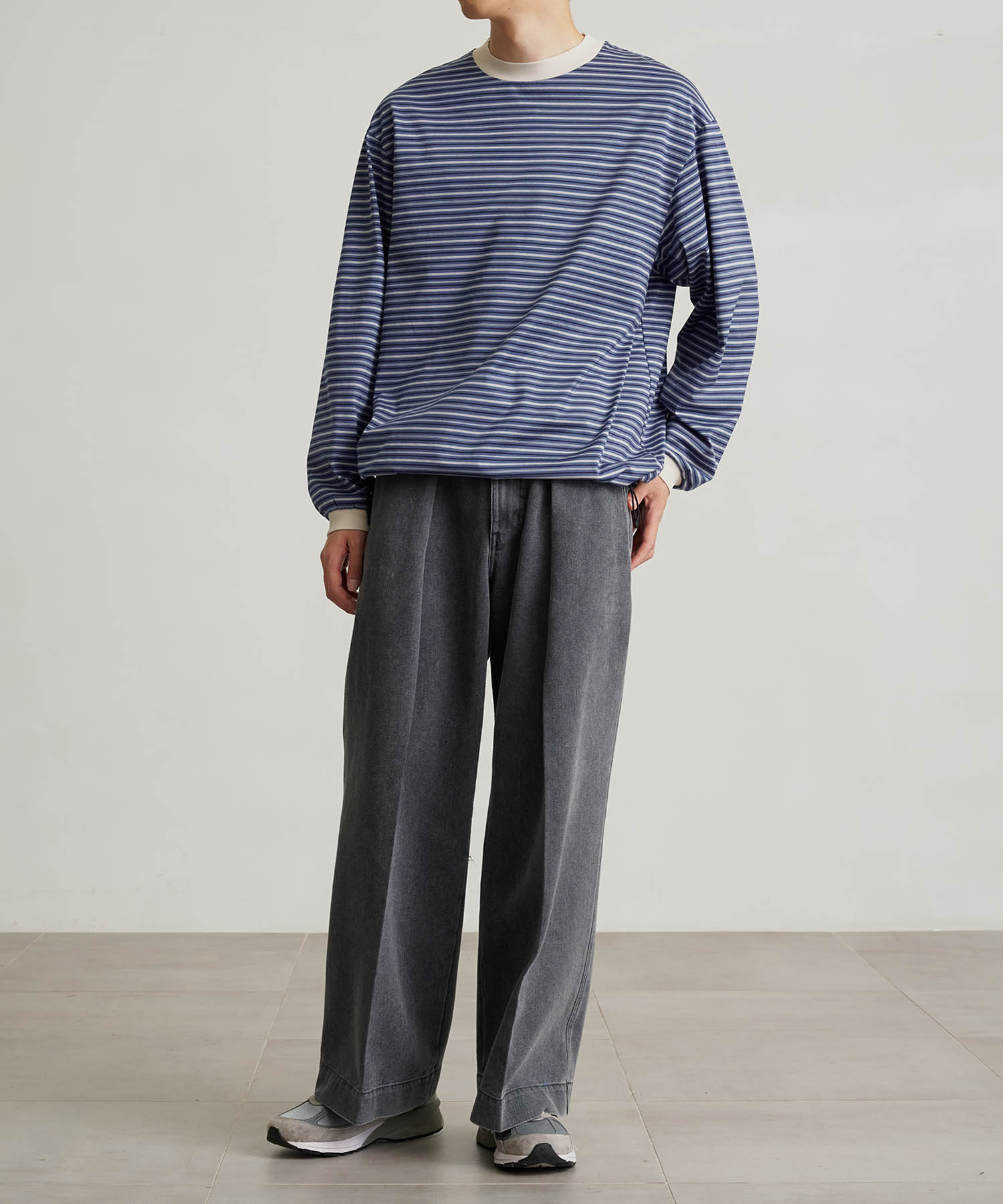 【美品】PUBLIC TOKYO 23AW エバークリースデニムイージーパンツ エバークリースデニムイージーパンツ(1 DARK GREY): : メンズ