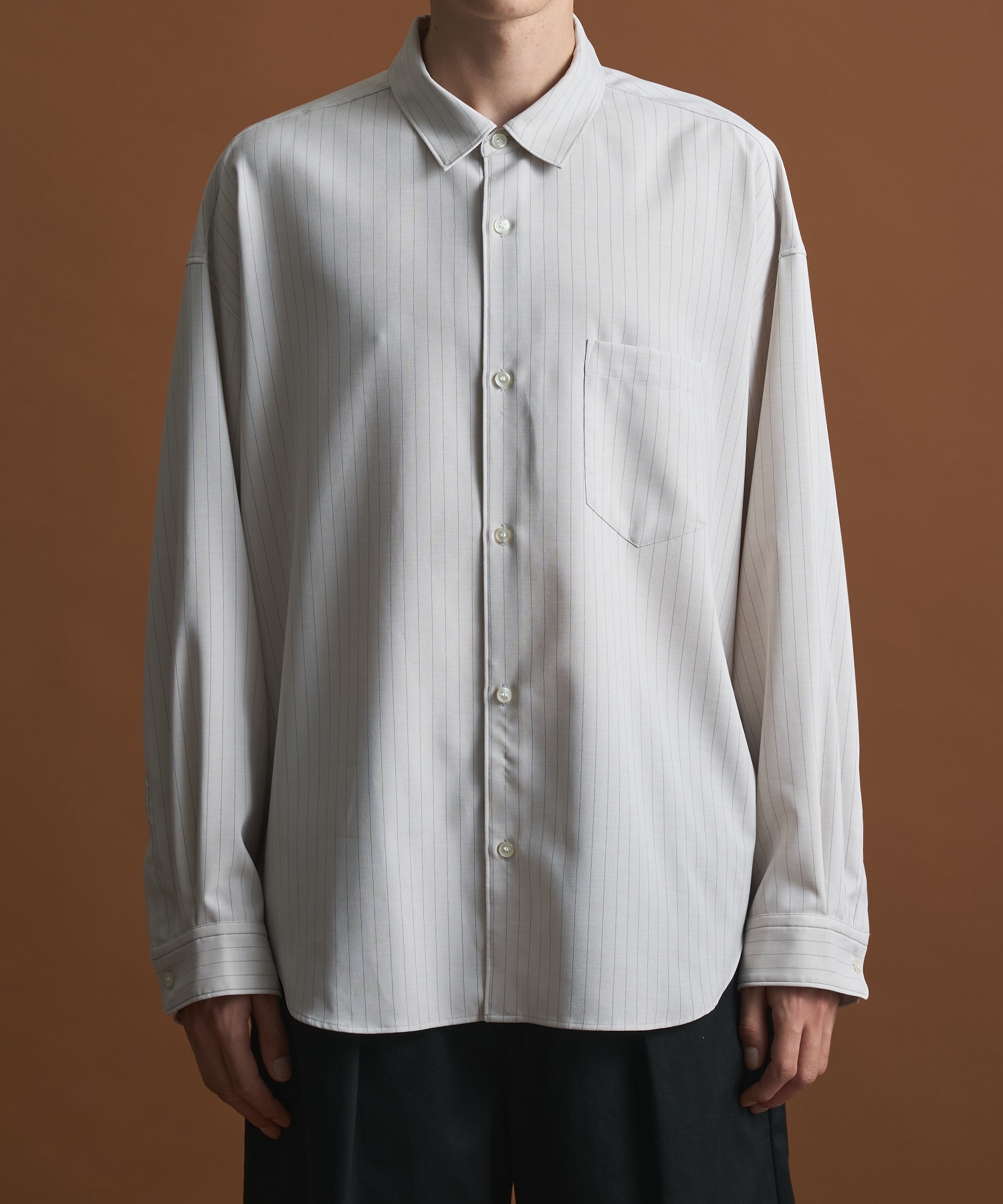 コンフォートリラックスレギュラーシャツ