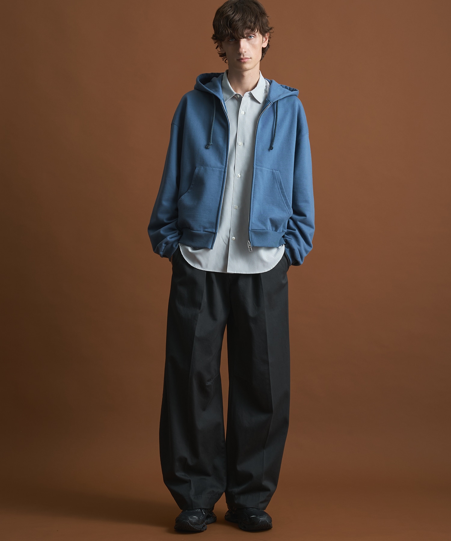 PUBLIC SWEATジップパーカー