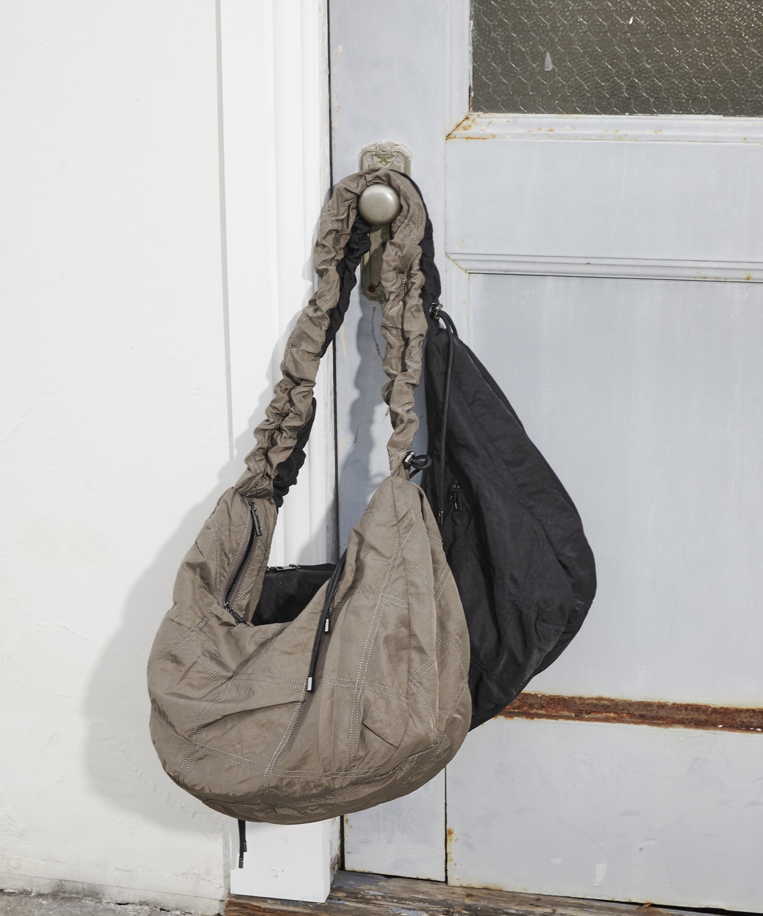 ドローストリングショルダーバッグ