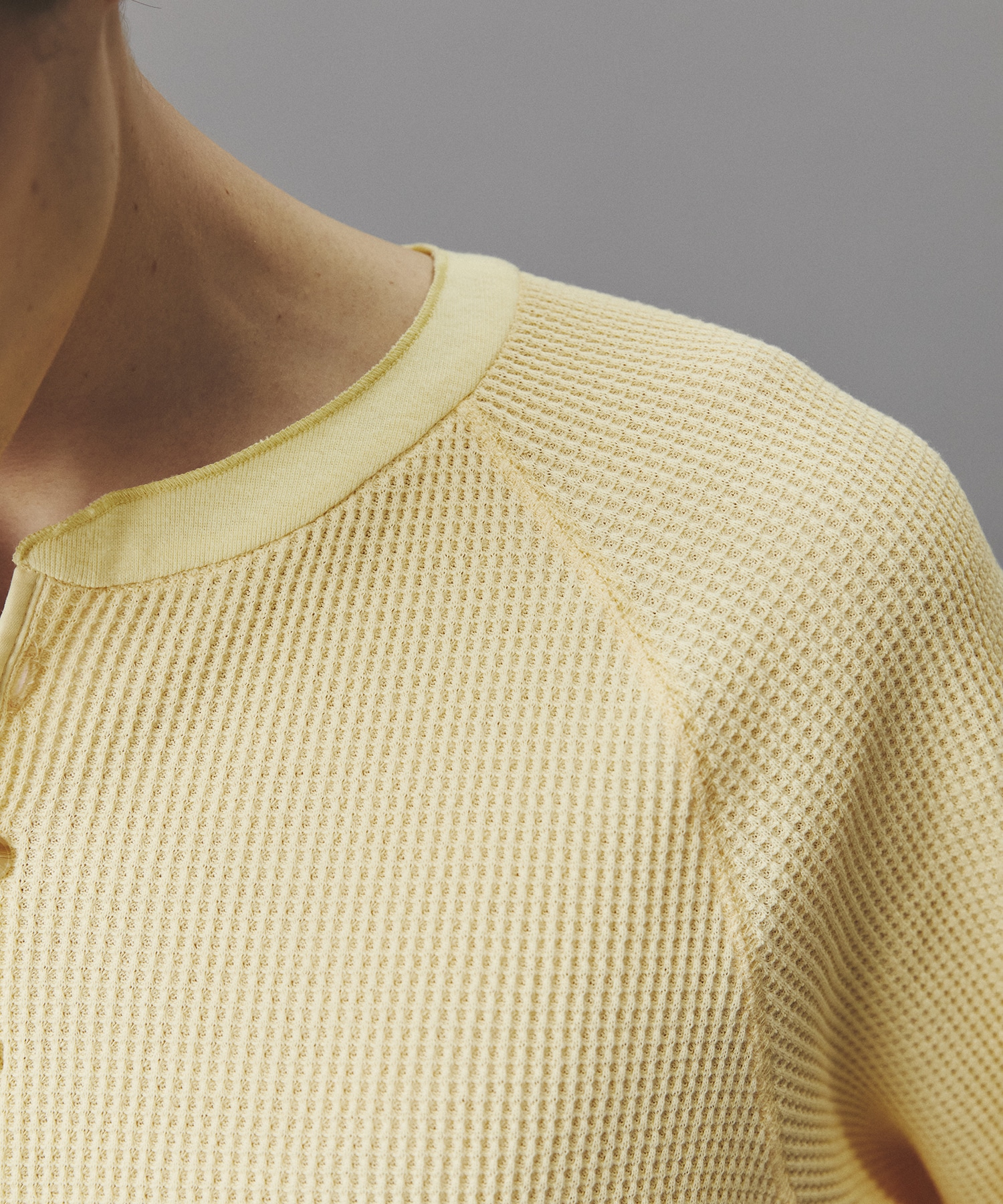 サーマルヘンリーネックTEE