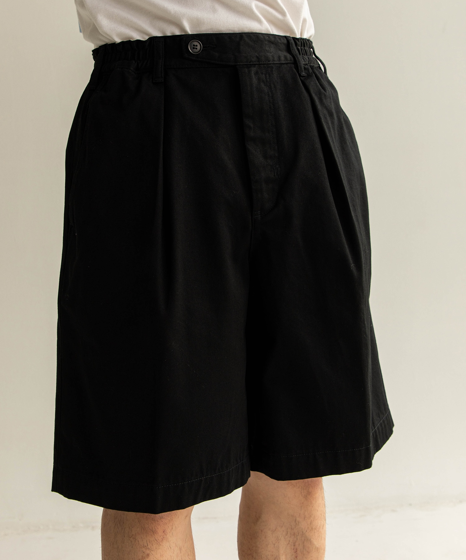 PUBLIC CHINO BUGGY SHORTS(1 BLACK): : メンズ｜PUBLIC TOKYO ONLINE
