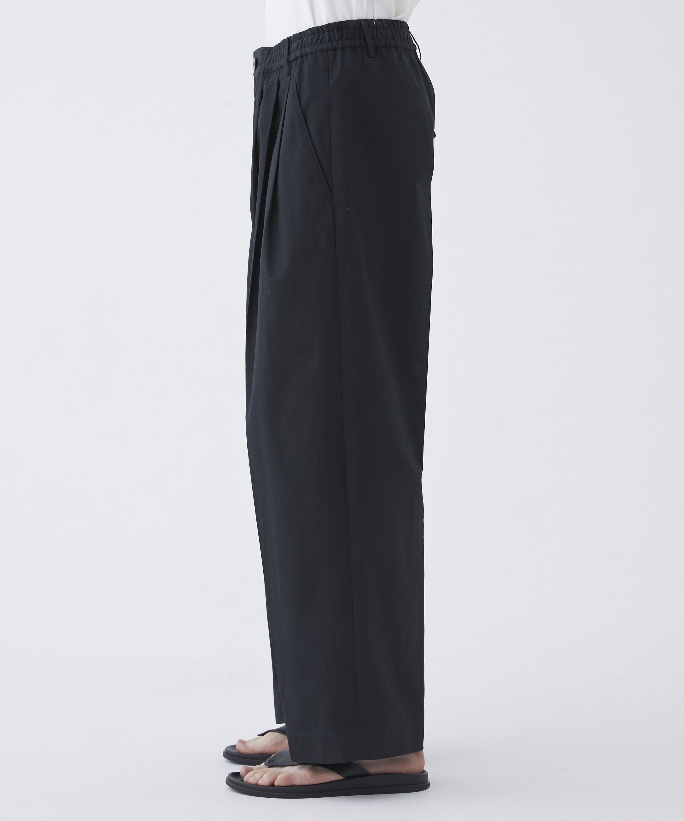 SUMMER LIGHT CHINOS