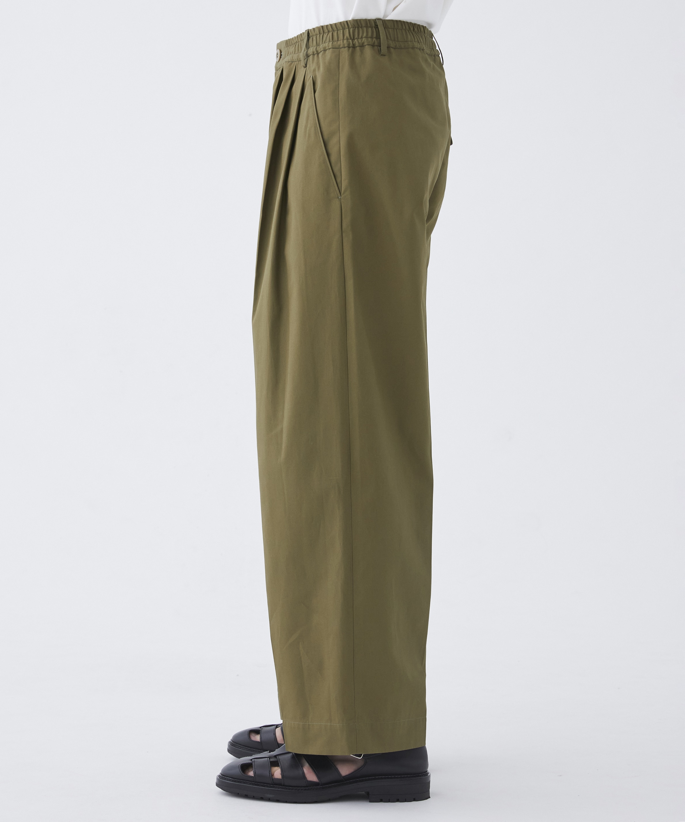 SUMMER LIGHT CHINOS