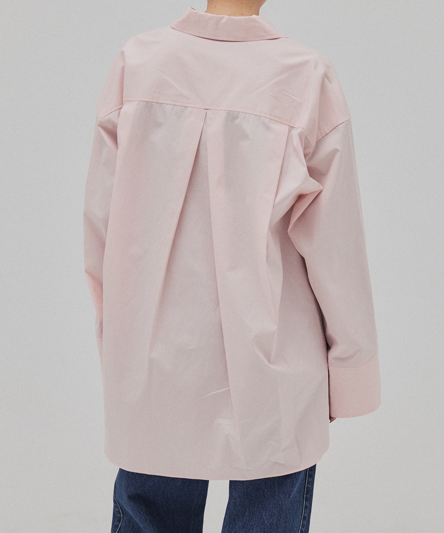 ビッグポケットラウンドシャツ