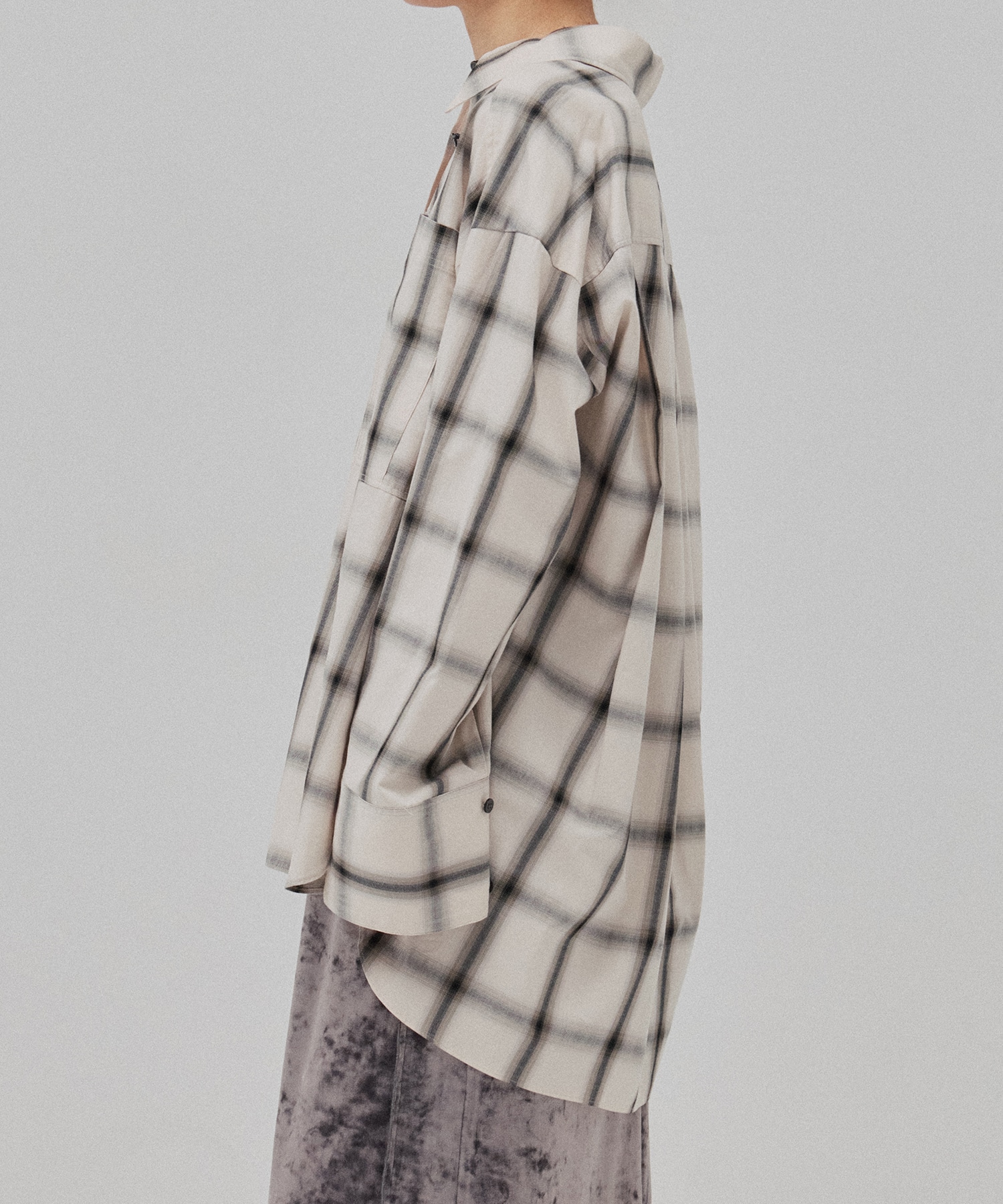 ビッグポケットラウンドシャツ