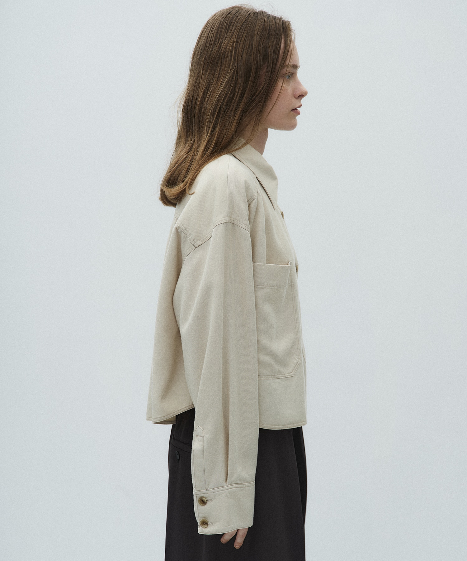 フルイドクロップドシャツ