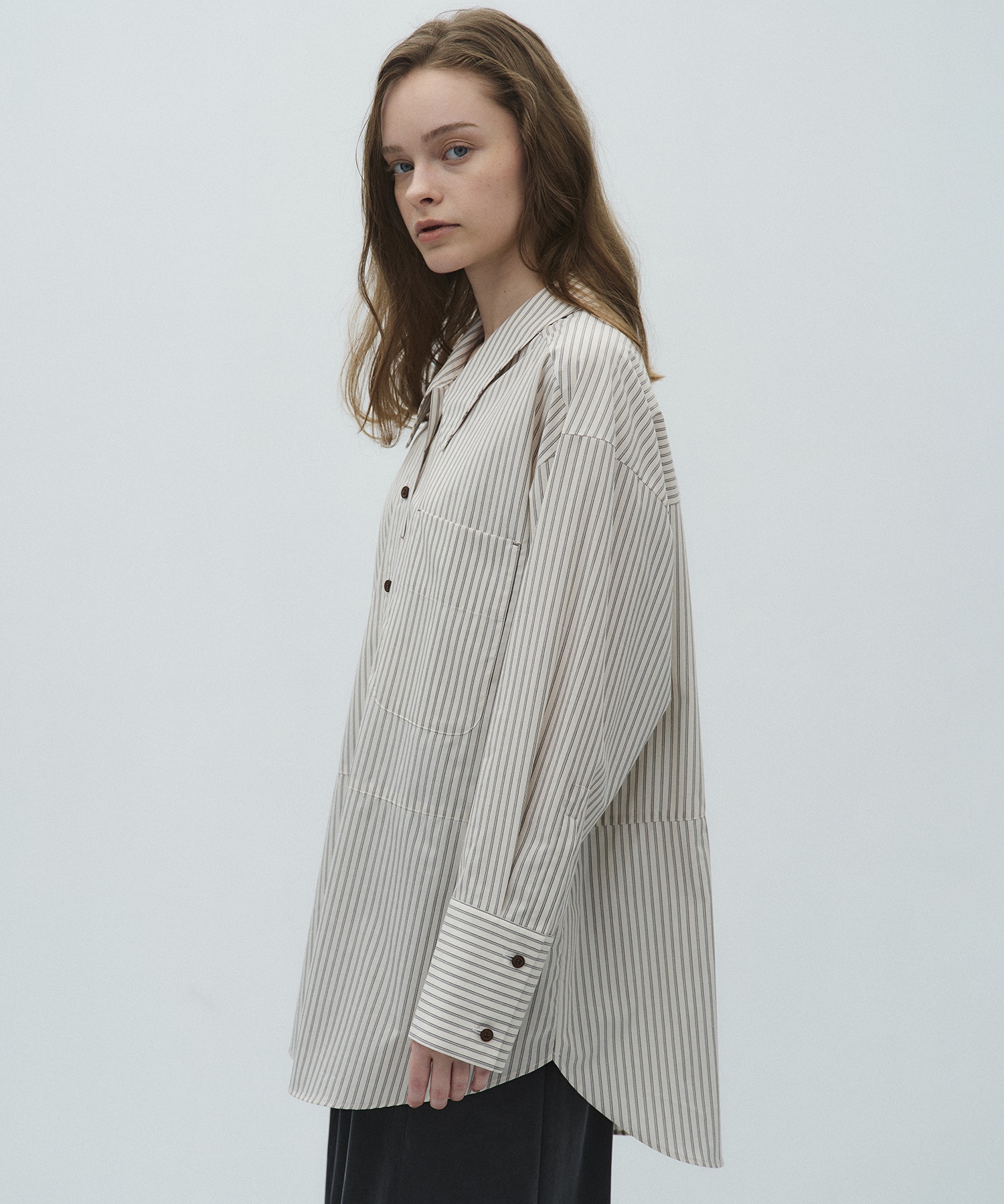 シングルポケットオーバーシャツ