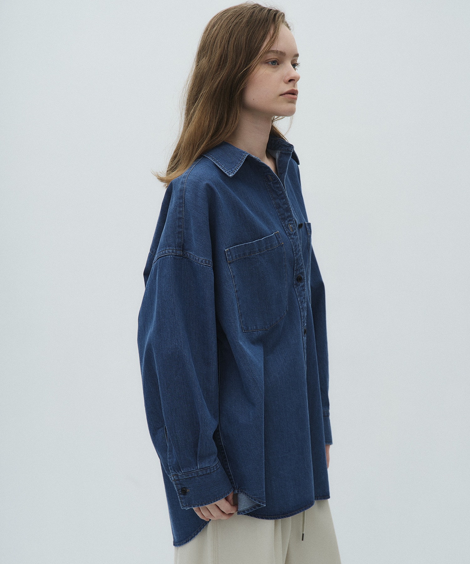 オーバーサイズデニムシャツ
