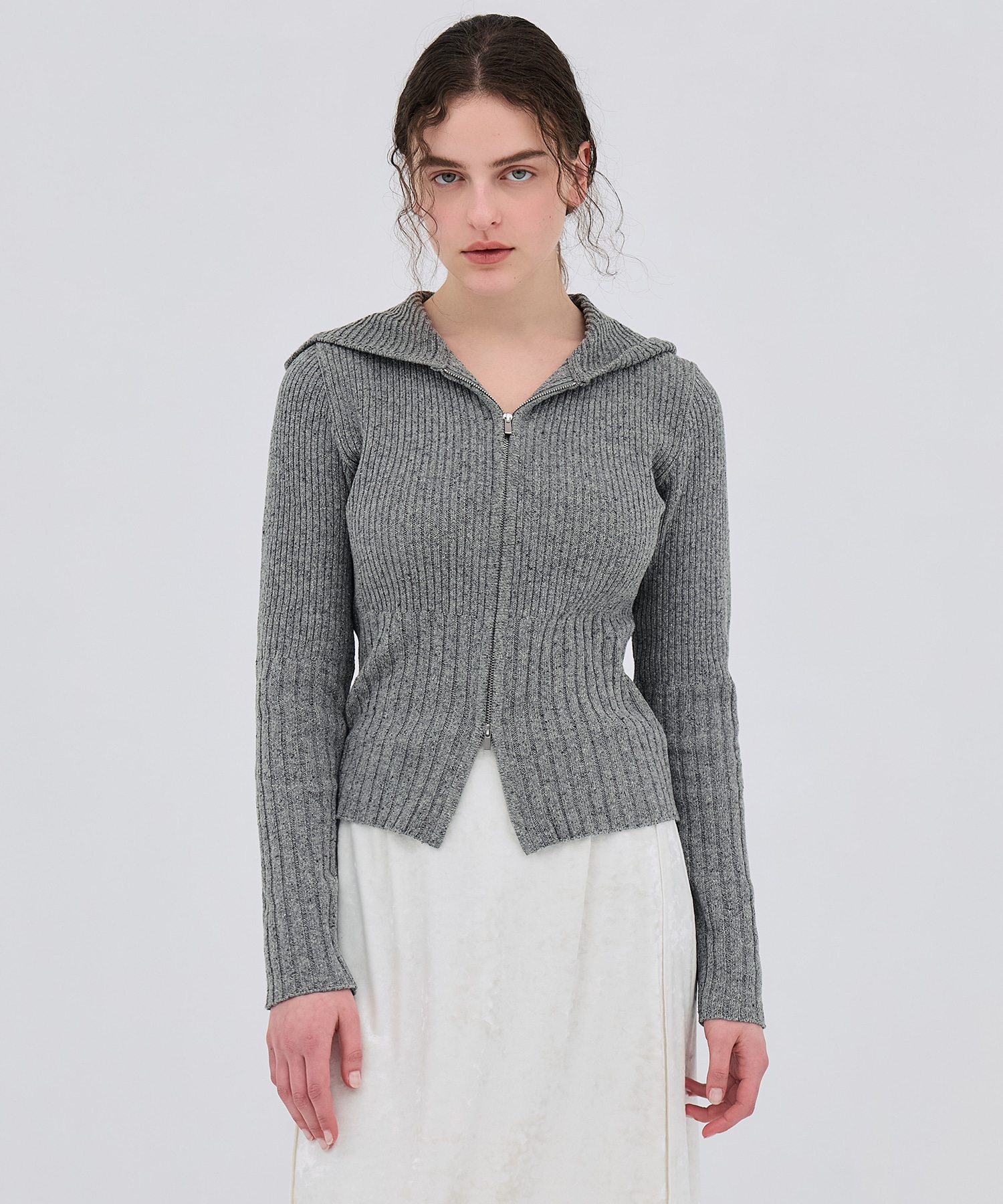 リブニットジップフーディ