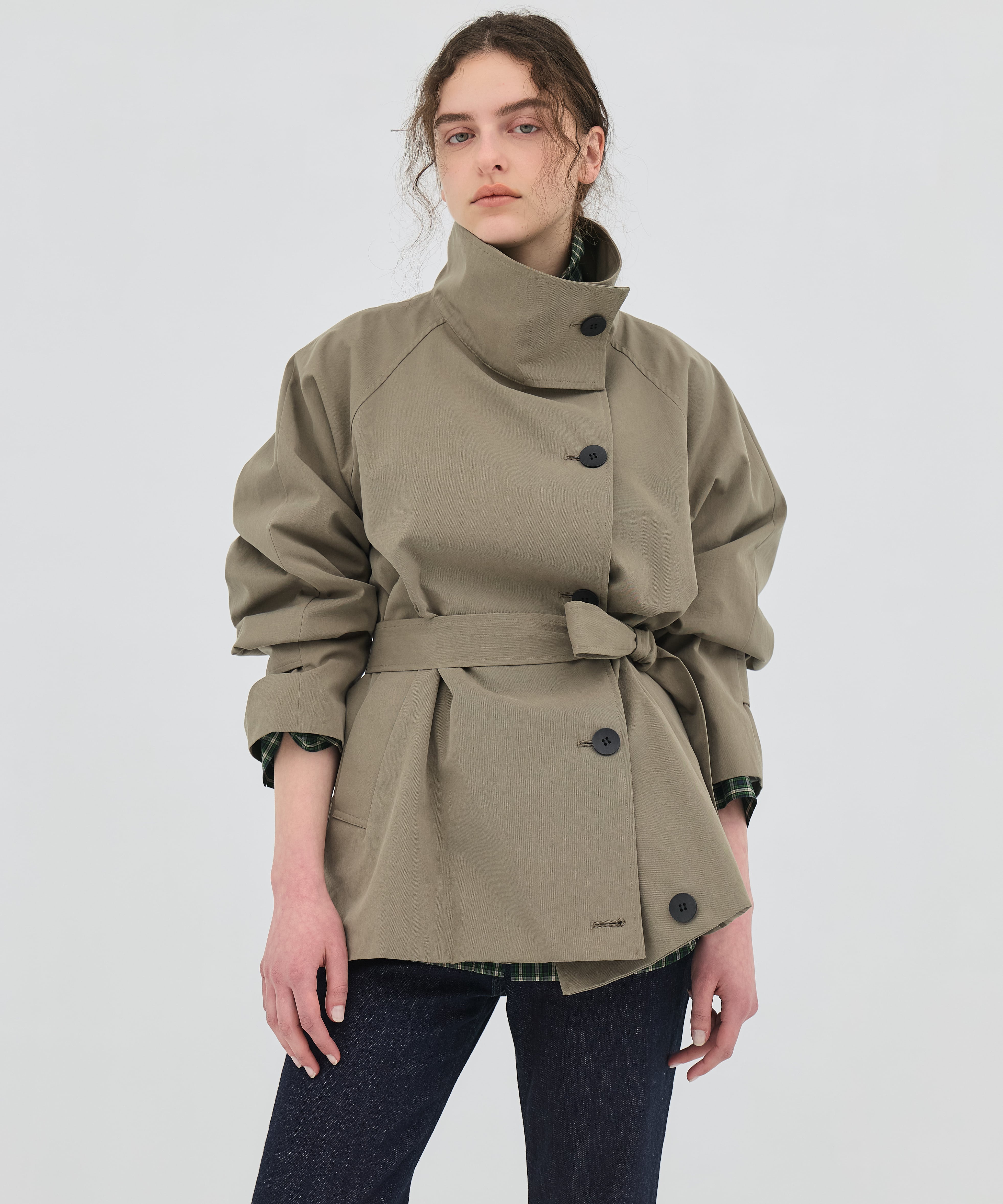 ファンネルネックショートトレンチコート