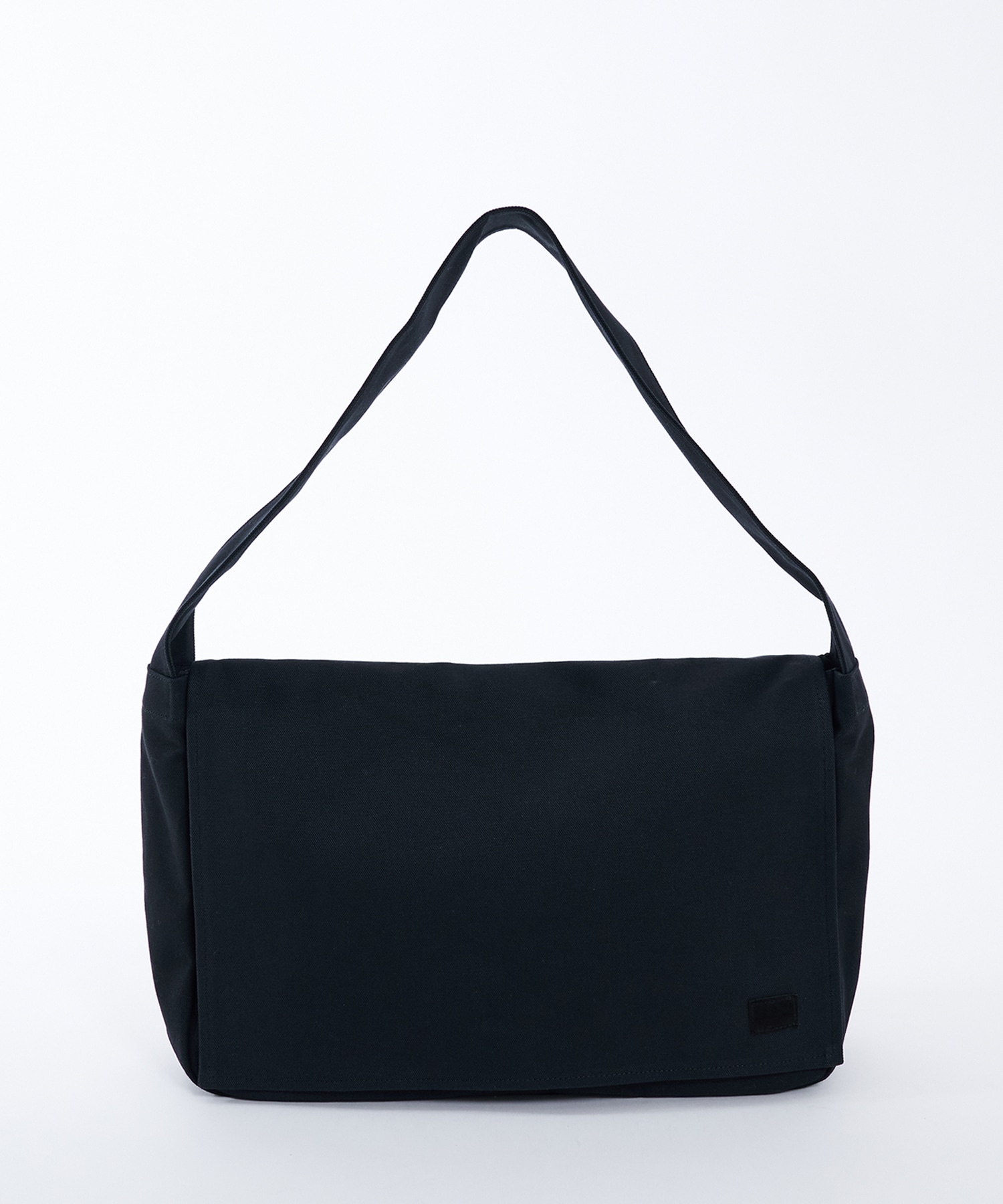 yrz フラップショルダーBAG