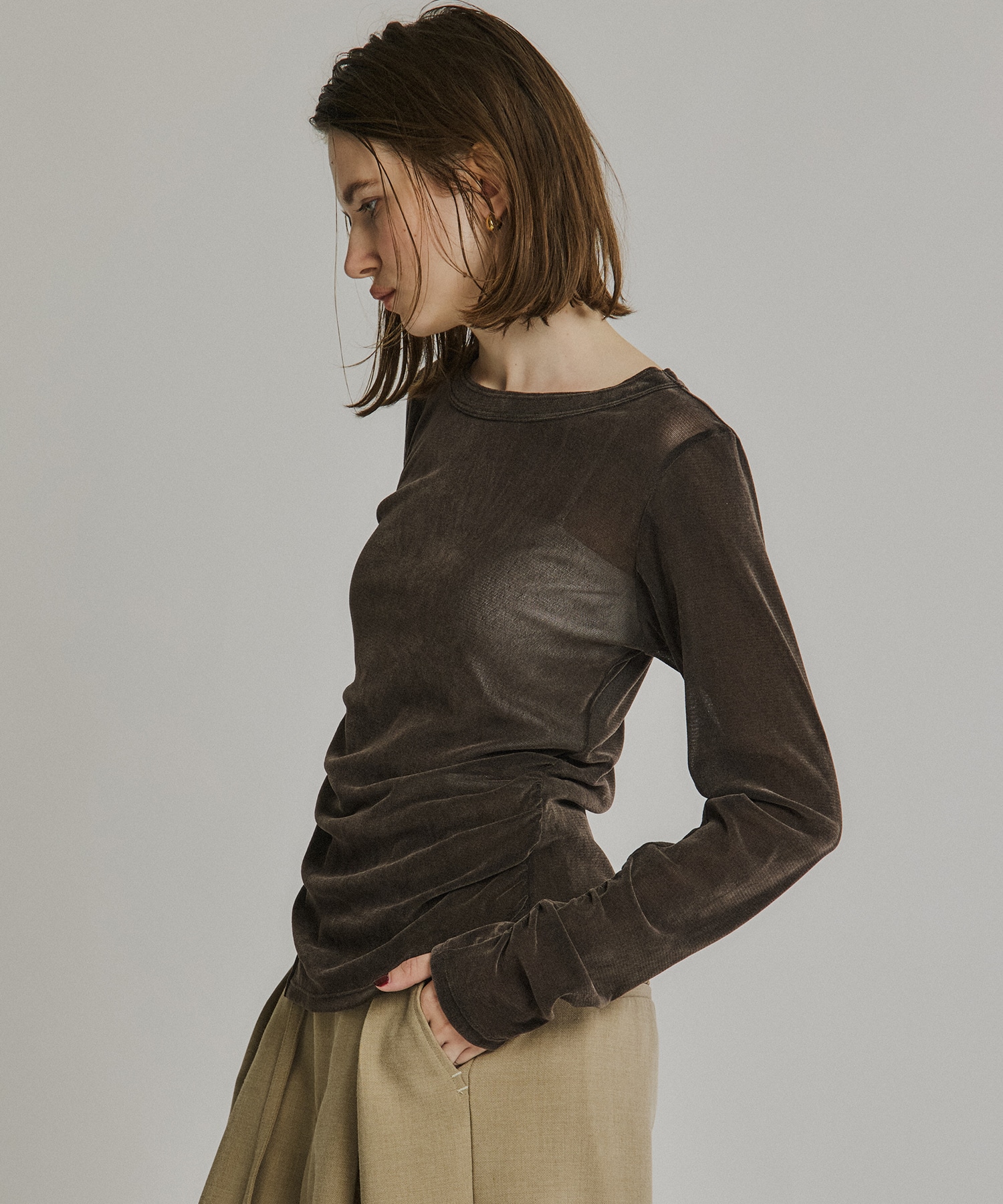 シャーリングベロアチュールスリットTOP
