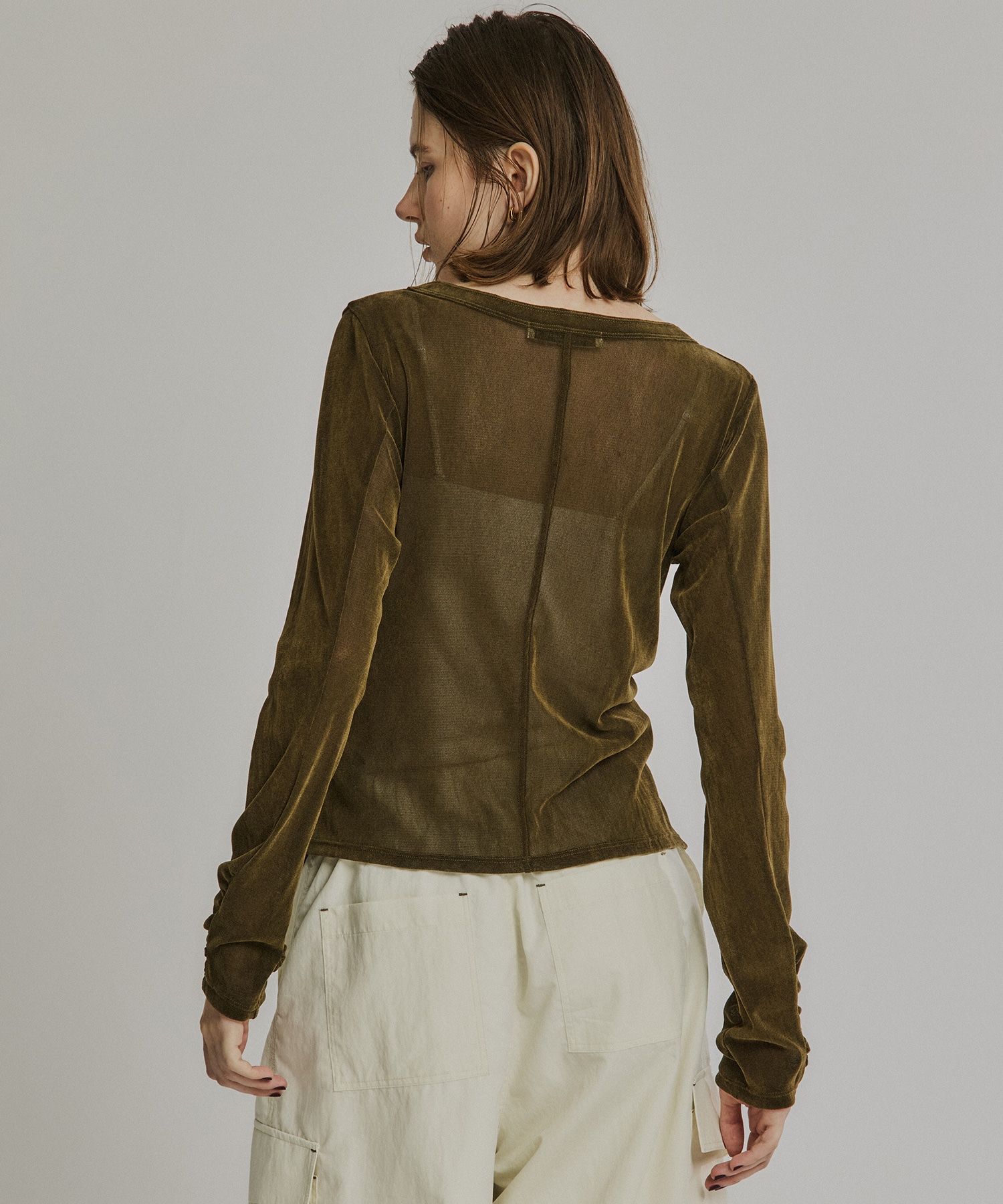 シャーリングベロアチュールスリットTOP