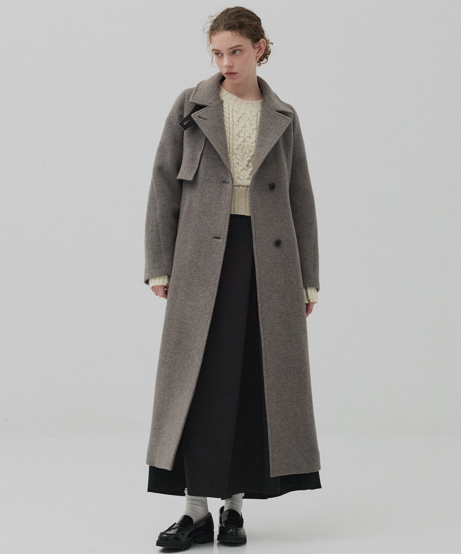 ケーブルパッチワークニット