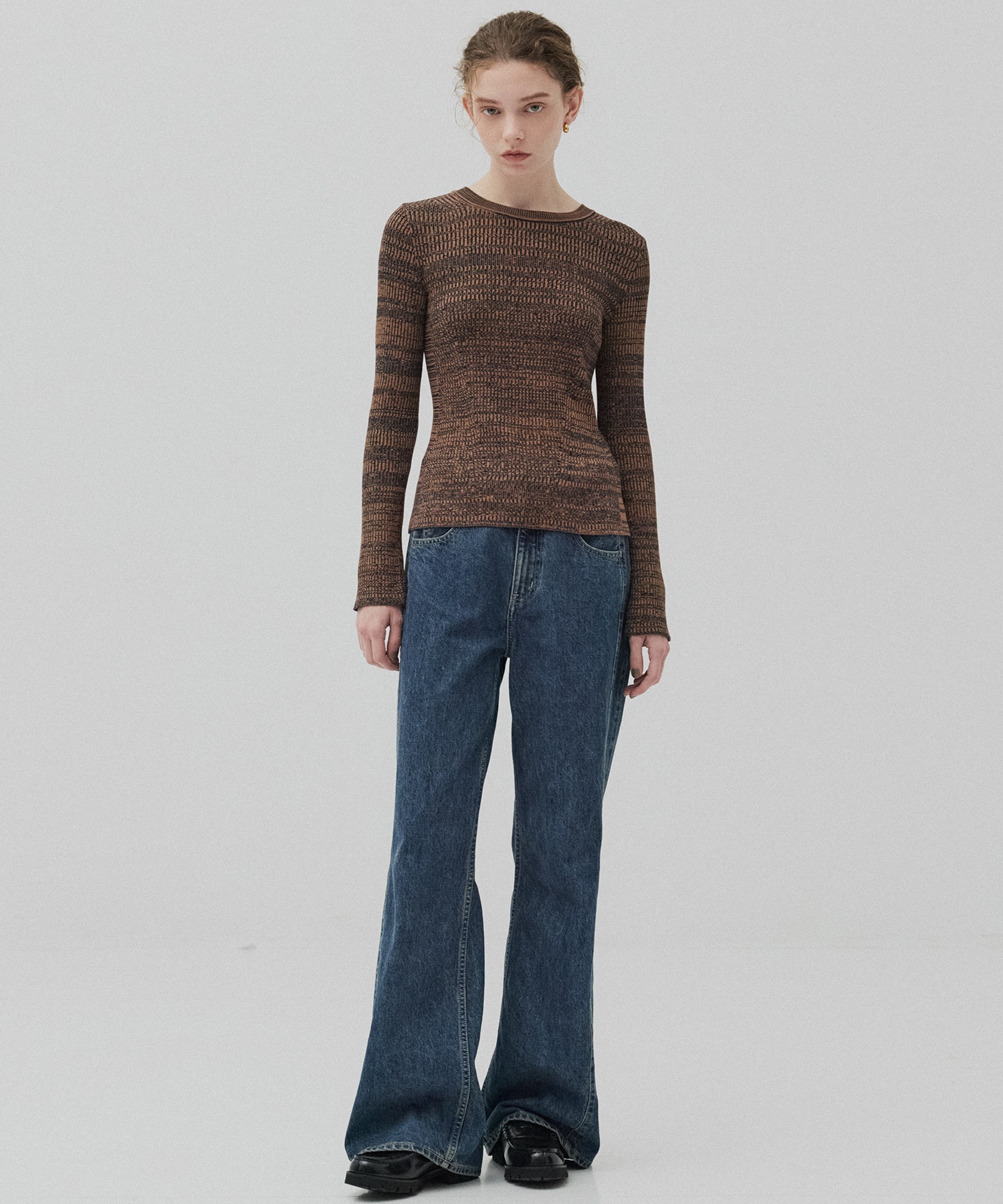 クルーネックリブニット