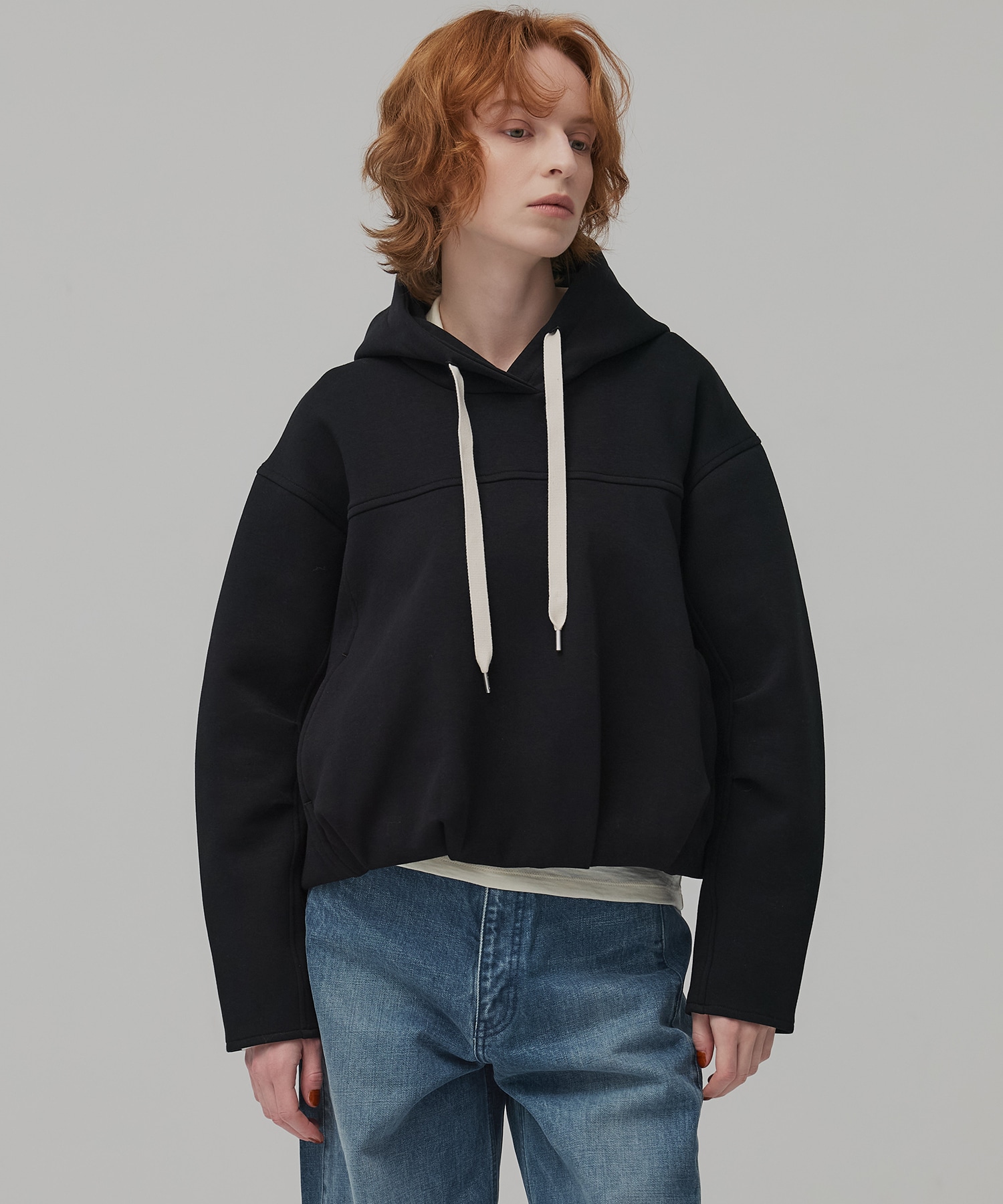 ダンボールバルーンフーディ