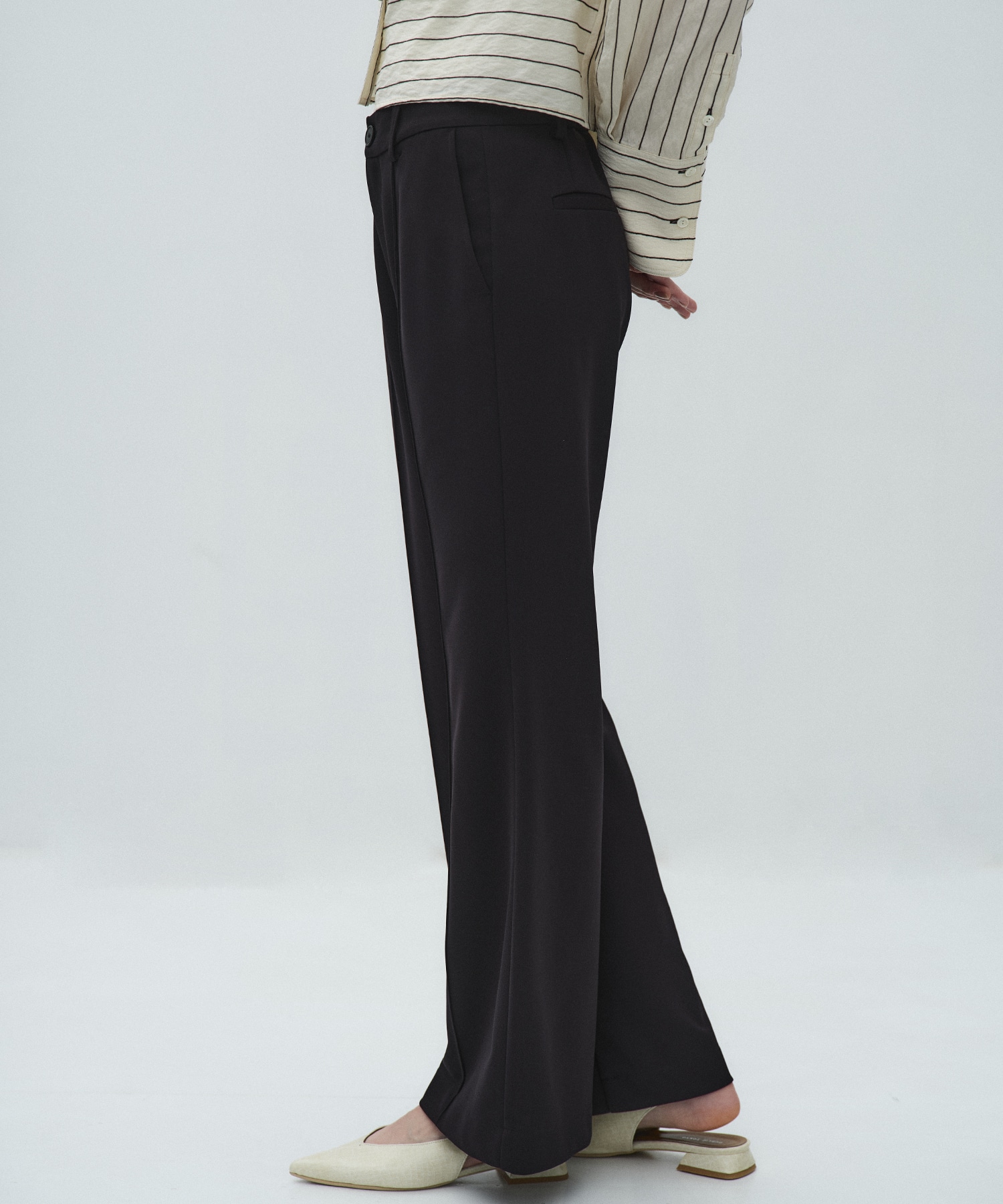 ストレッチハイライズフレアパンツ