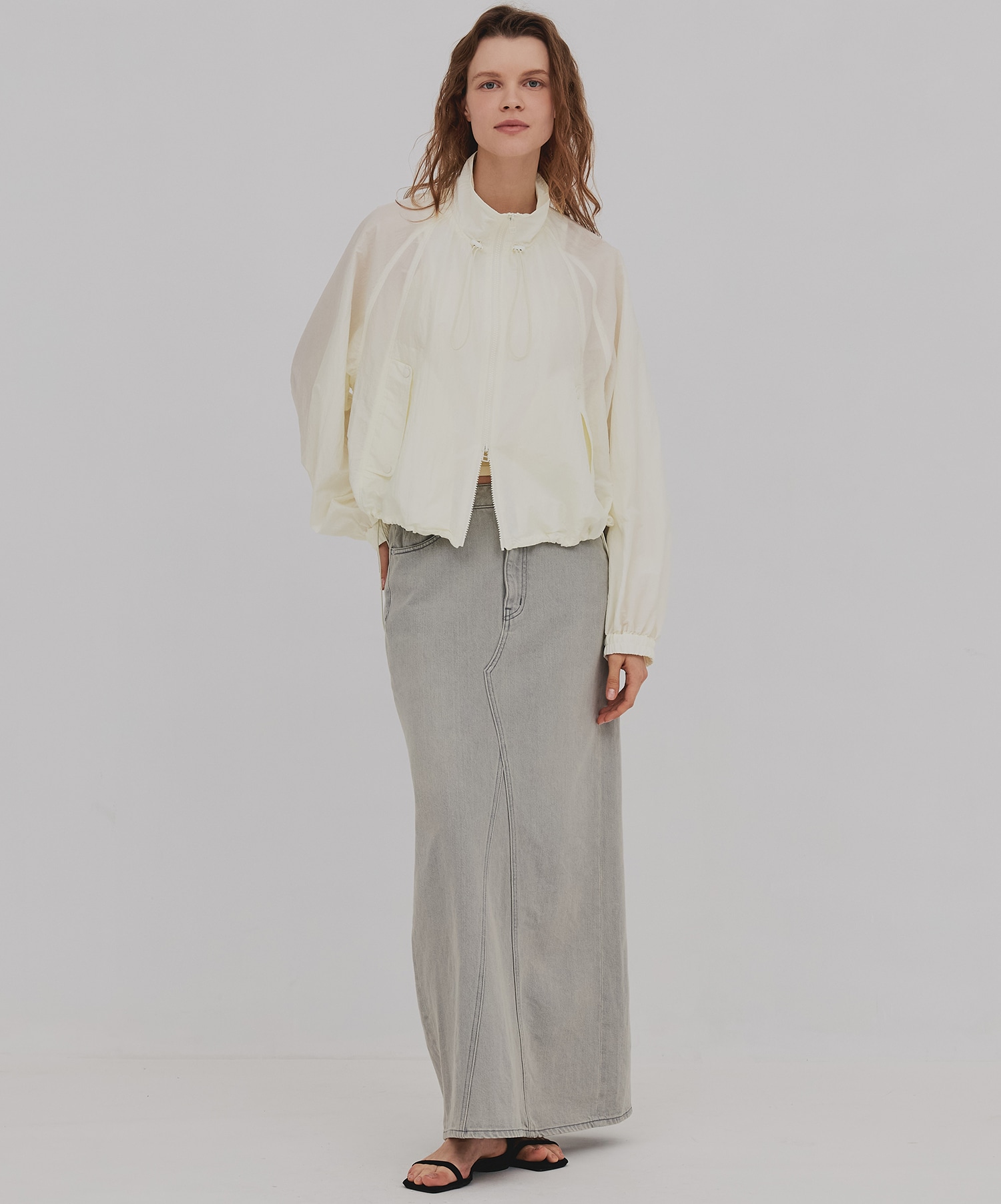 エアロンスタンドシェルジャケット