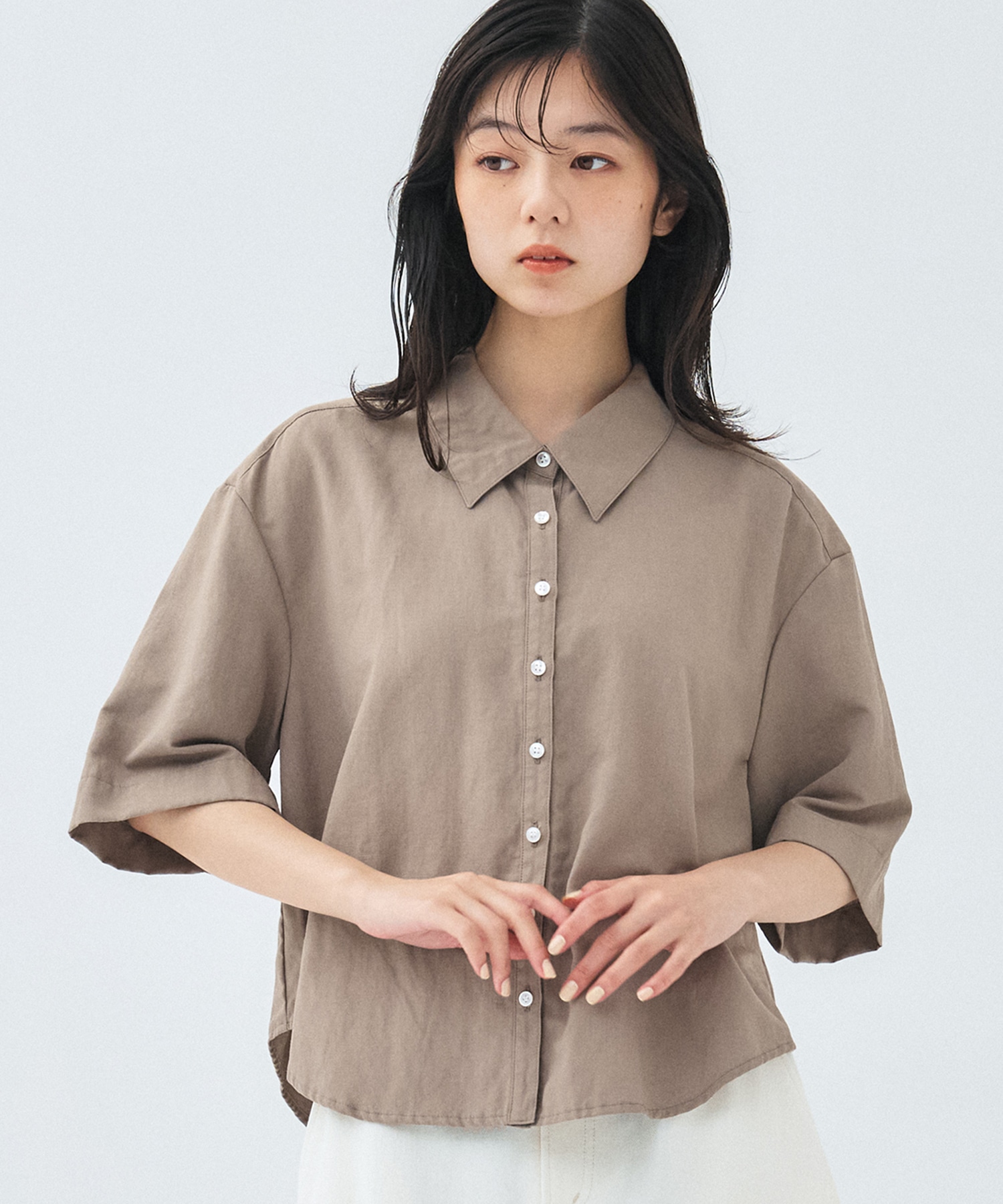 リネンレーヨンミドルスリーブシャツ