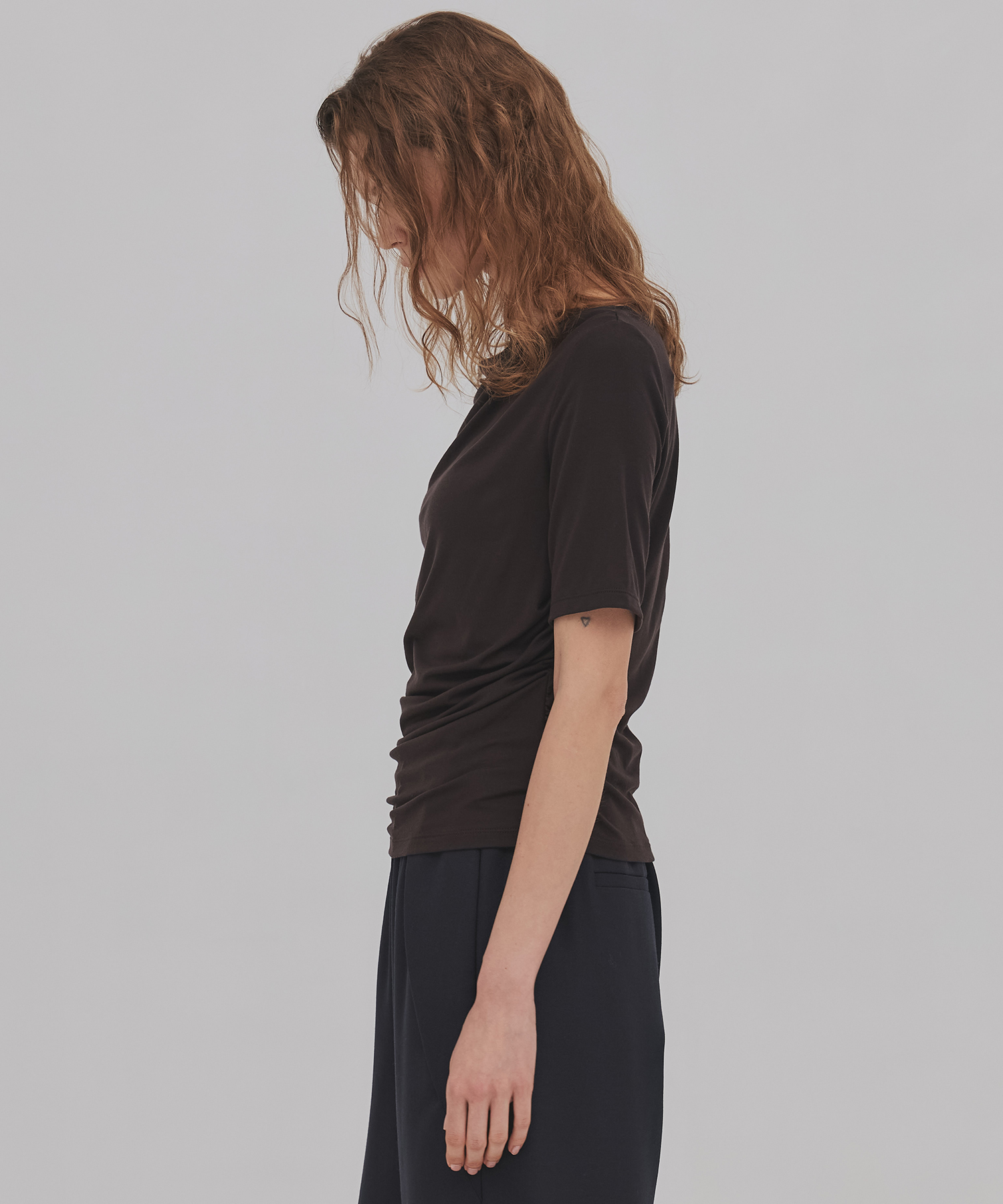 ドレープハープスリーブトップ