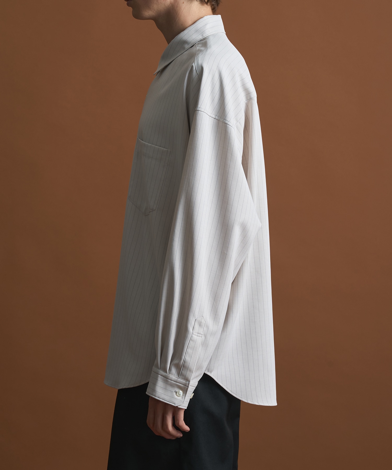 コンフォートリラックスレギュラーシャツ