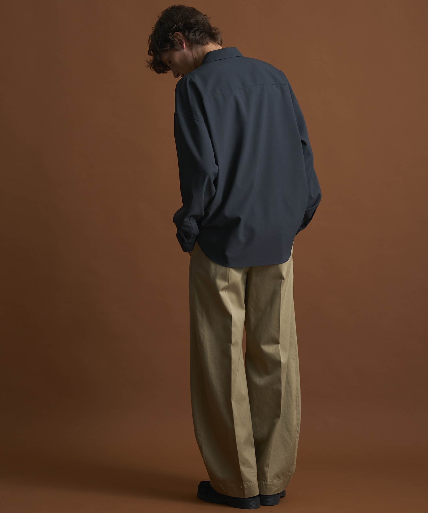 コンフォートリラックスレギュラーシャツ