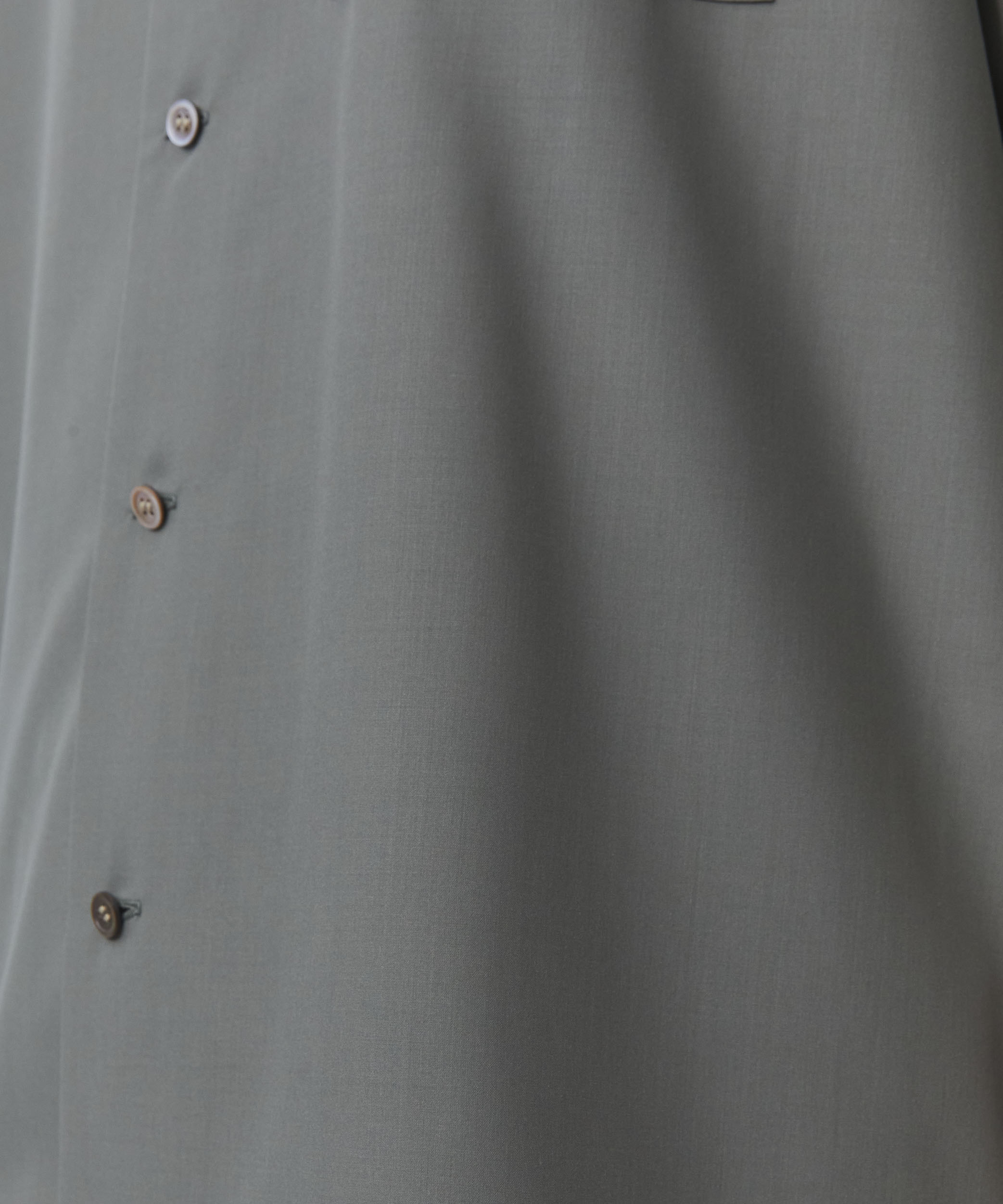 シルキータッチオープンカラーシャツ