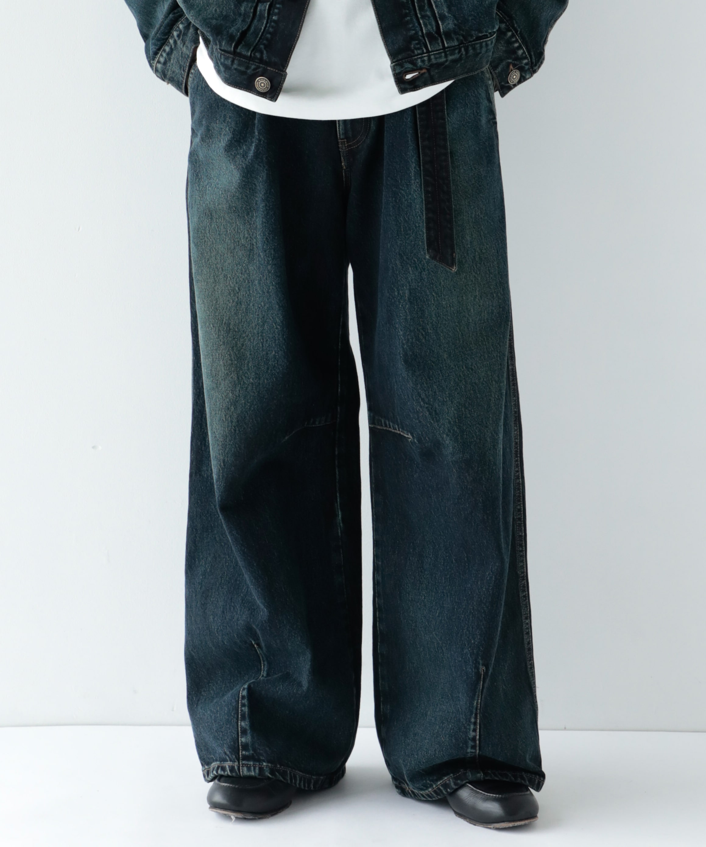 SHIOTA BeltedWidePants