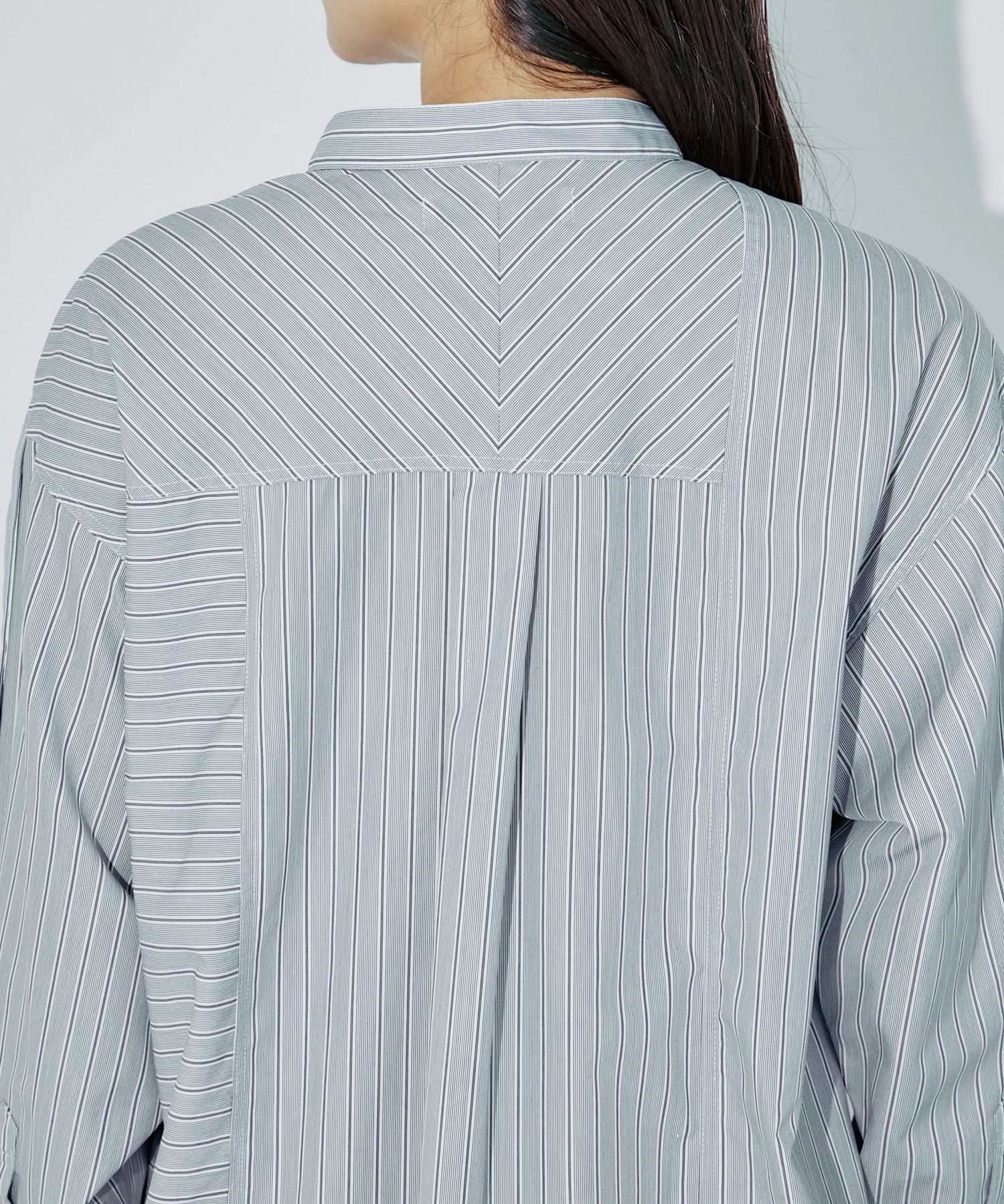 カッティングシャツワンピース