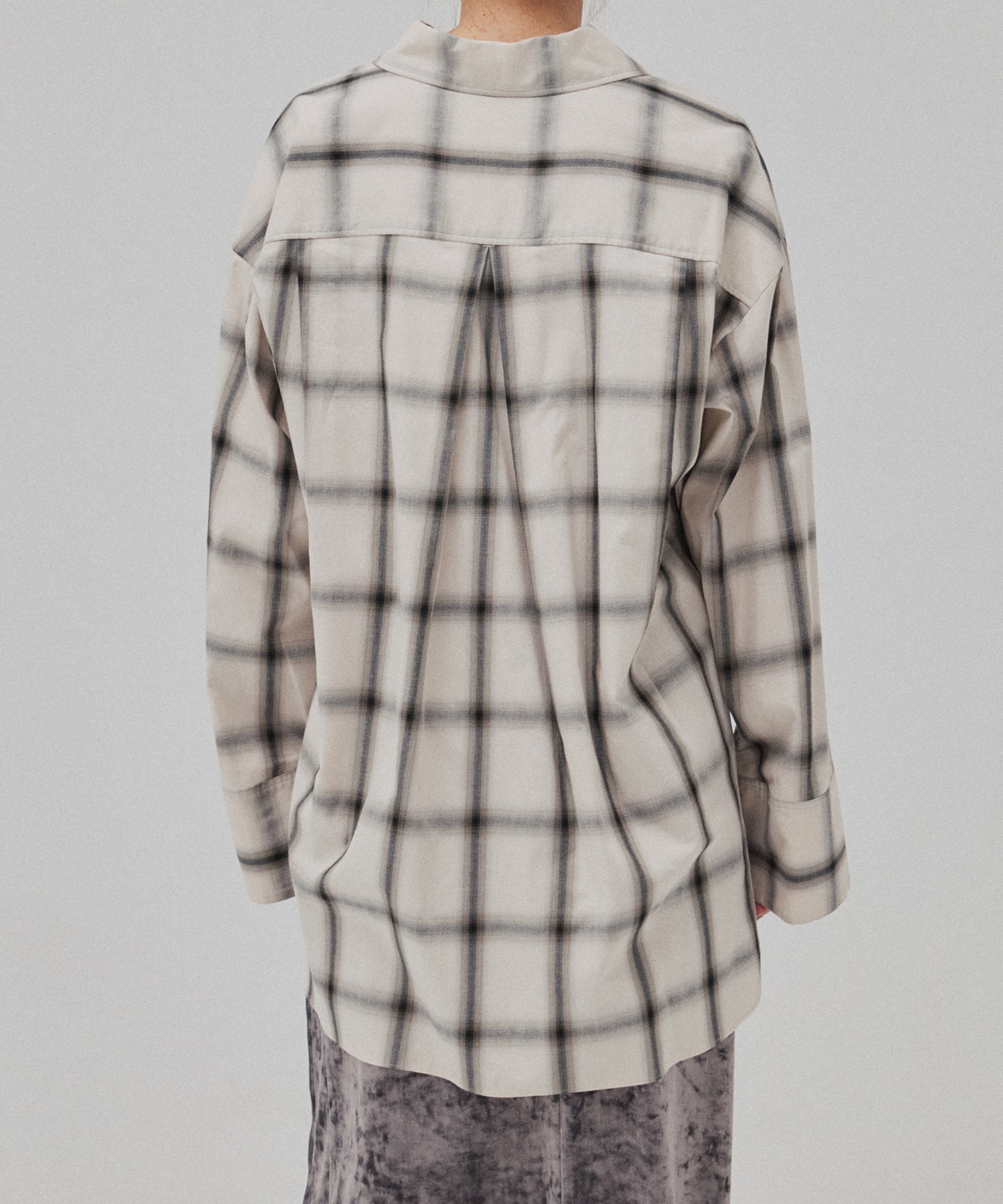 ビッグポケットラウンドシャツ