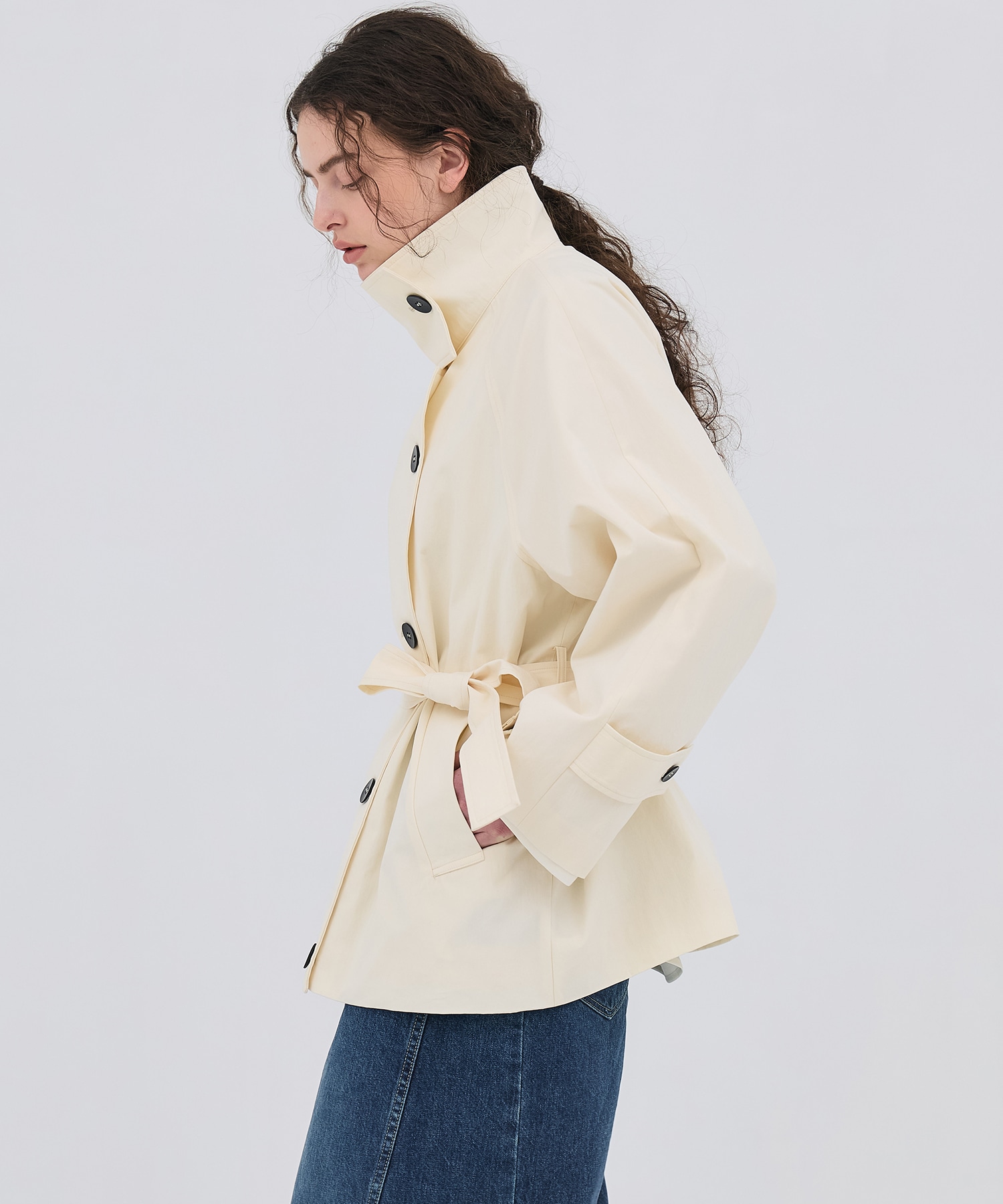 ファンネルネックショートトレンチコート