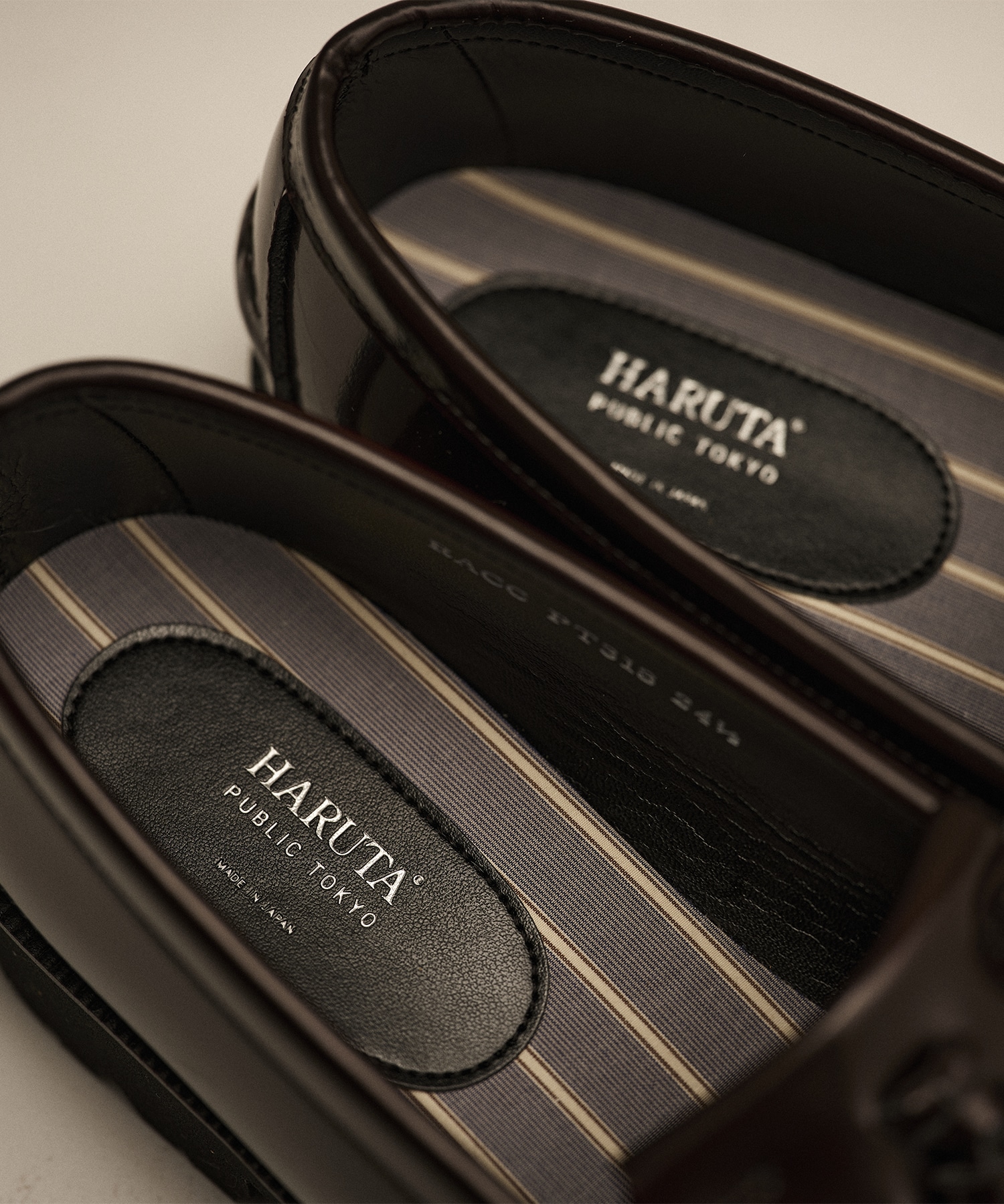 ×HARUTAタッセルローファー