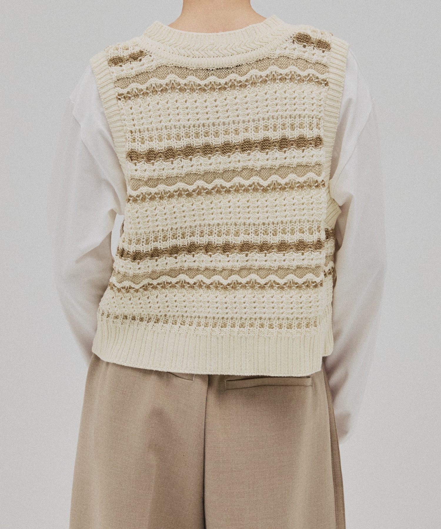 〈残りわずか〉ボーダーメッシュニットベスト